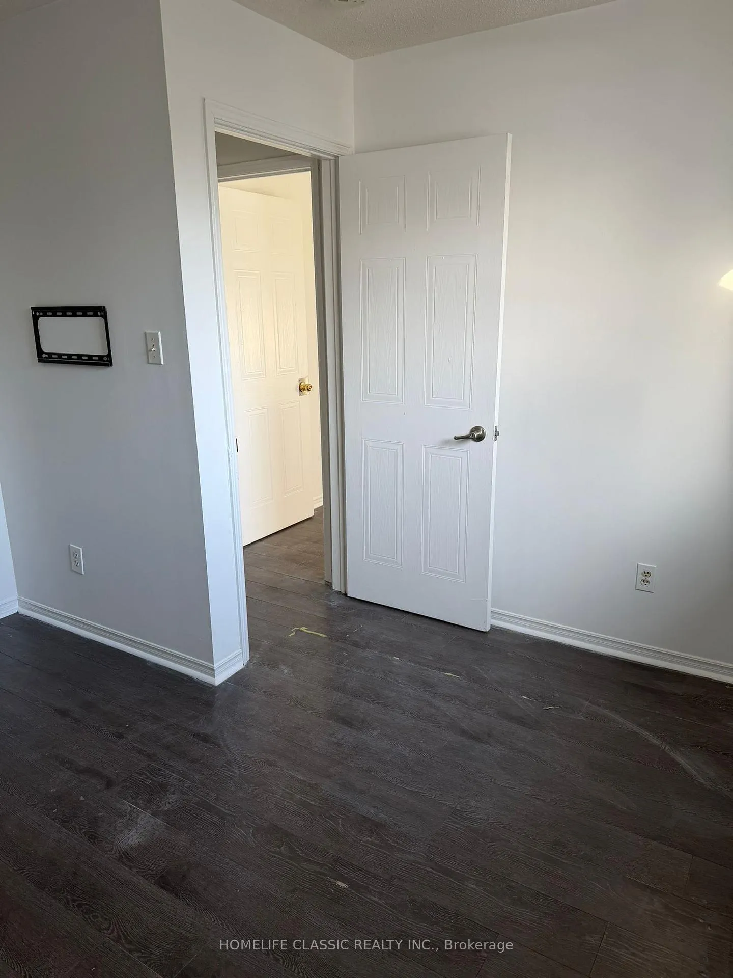Photo 9 of 1577 Norwill Crescent, Oshawa, Samac — HOMEH