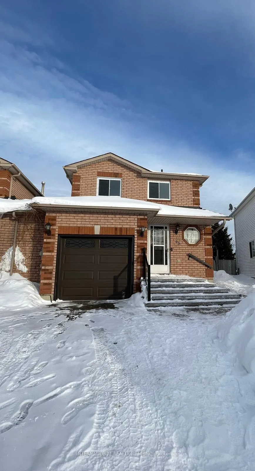 Photo 1 of 63 Wessenger Drive, Barrie, Holly — HOMEH