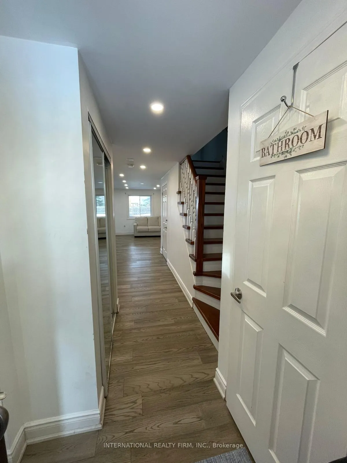 Photo 3 of 63 Wessenger Drive, Barrie, Holly — HOMEH