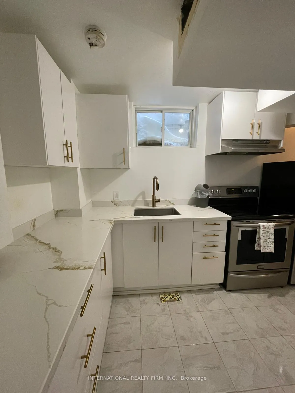 Photo 36 of 63 Wessenger Drive, Barrie, Holly — HOMEH