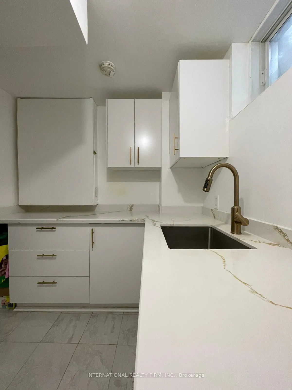 Photo 37 of 63 Wessenger Drive, Barrie, Holly — HOMEH