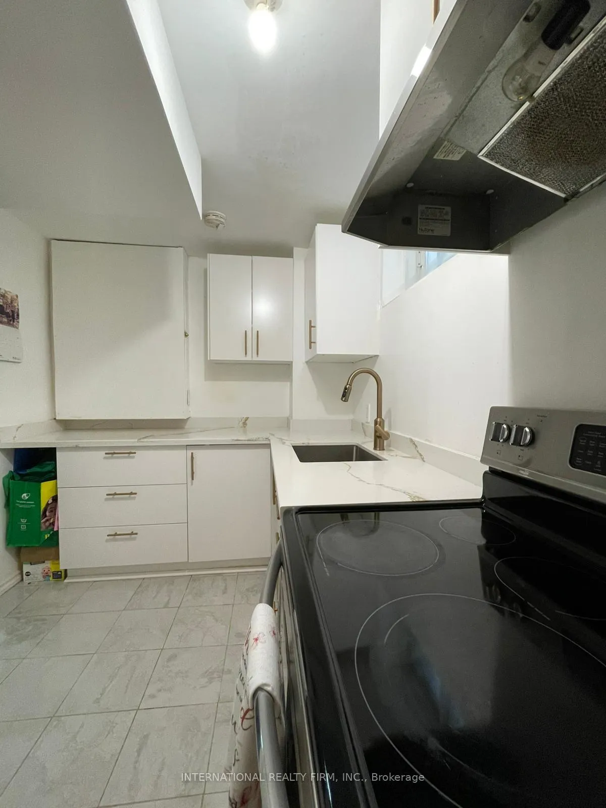 Photo 38 of 63 Wessenger Drive, Barrie, Holly — HOMEH