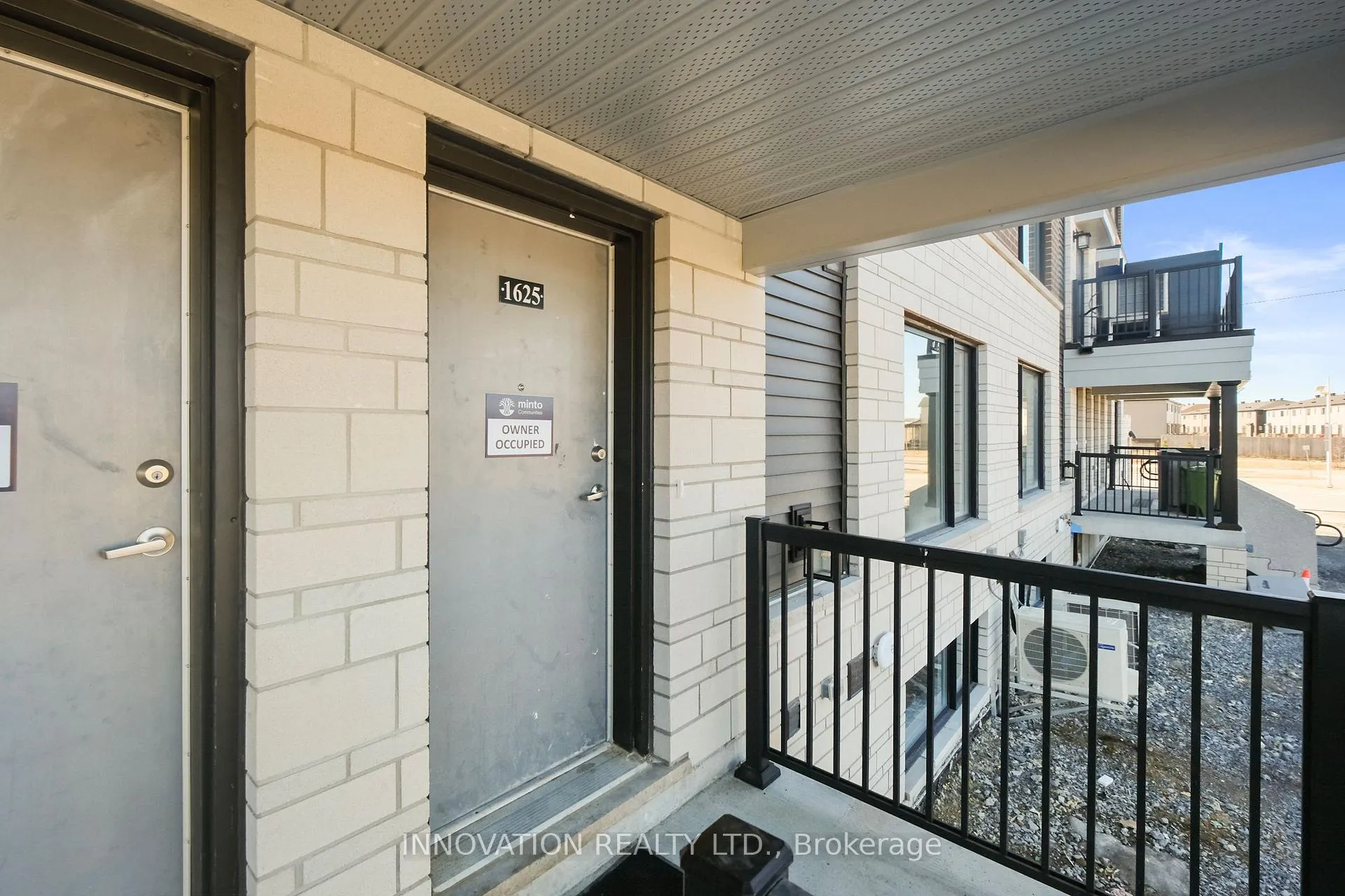 Photo 4 of 1625 Creekway Private, Ottawa, Kanata - Kanata Lakes/Heritage Hills — HOMEH