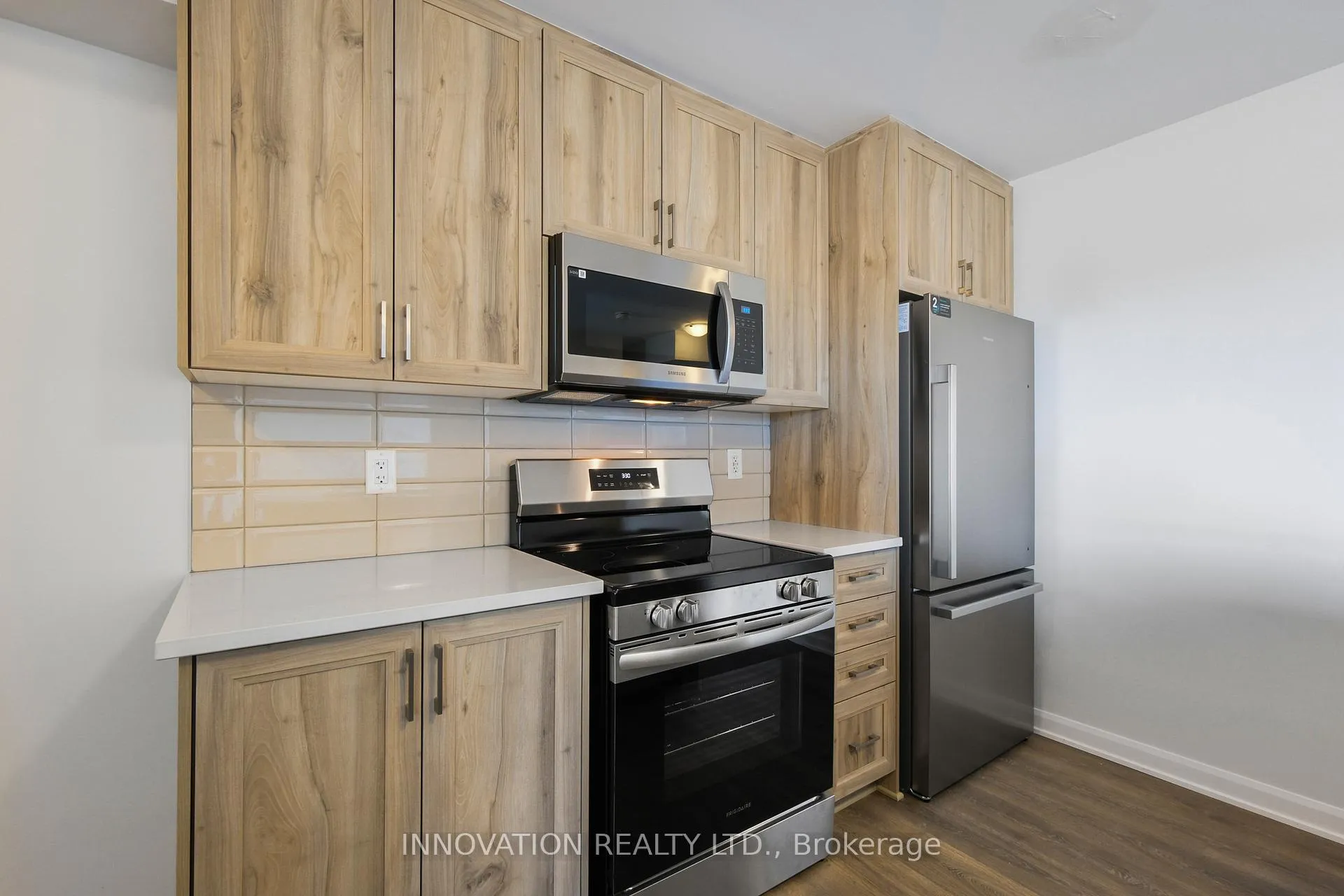 Photo 7 of 1625 Creekway Private, Ottawa, Kanata - Kanata Lakes/Heritage Hills — HOMEH