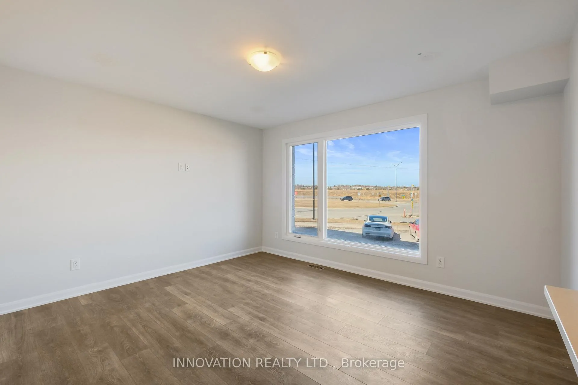 Photo 8 of 1625 Creekway Private, Ottawa, Kanata - Kanata Lakes/Heritage Hills — HOMEH