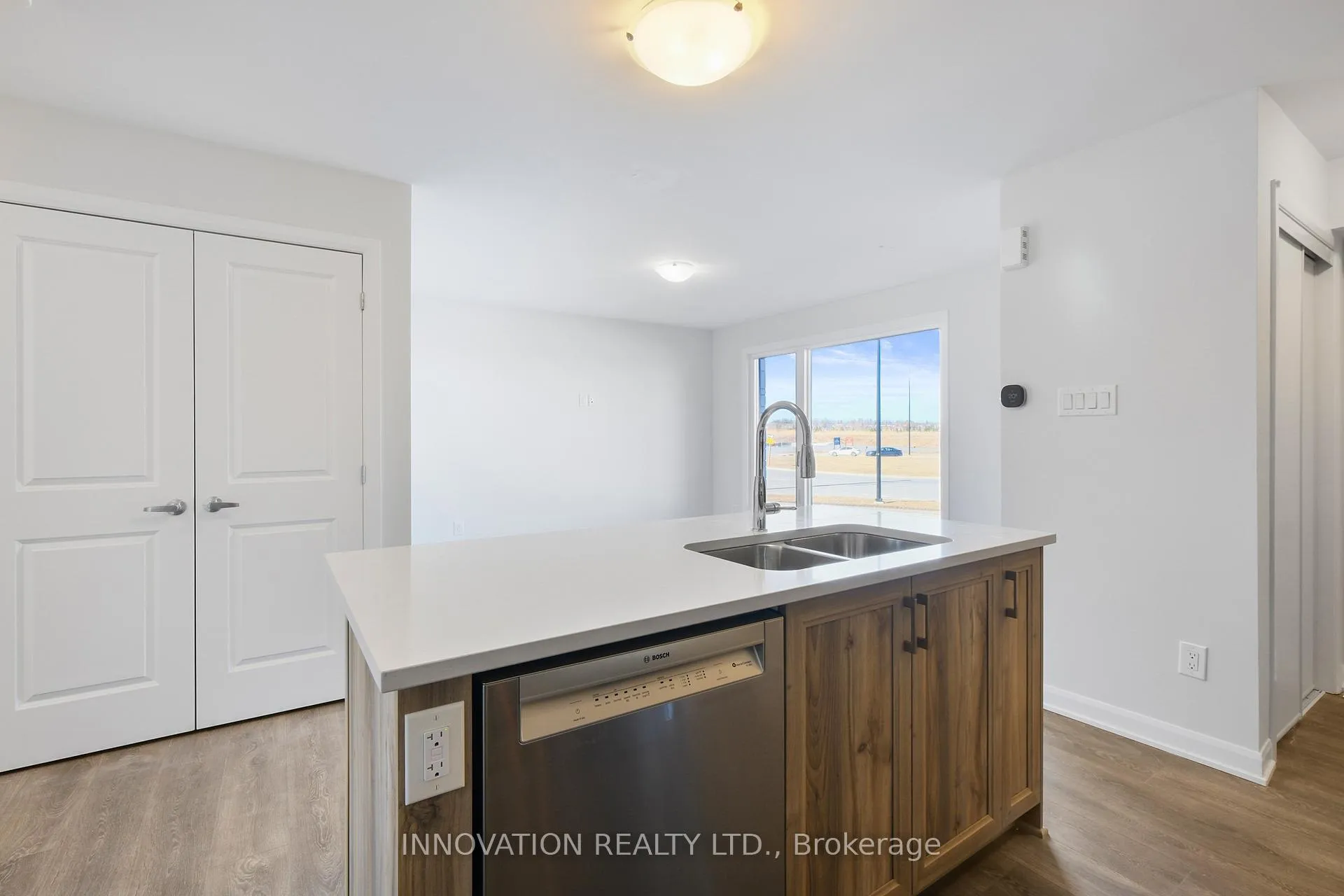 Photo 14 of 1625 Creekway Private, Ottawa, Kanata - Kanata Lakes/Heritage Hills — HOMEH