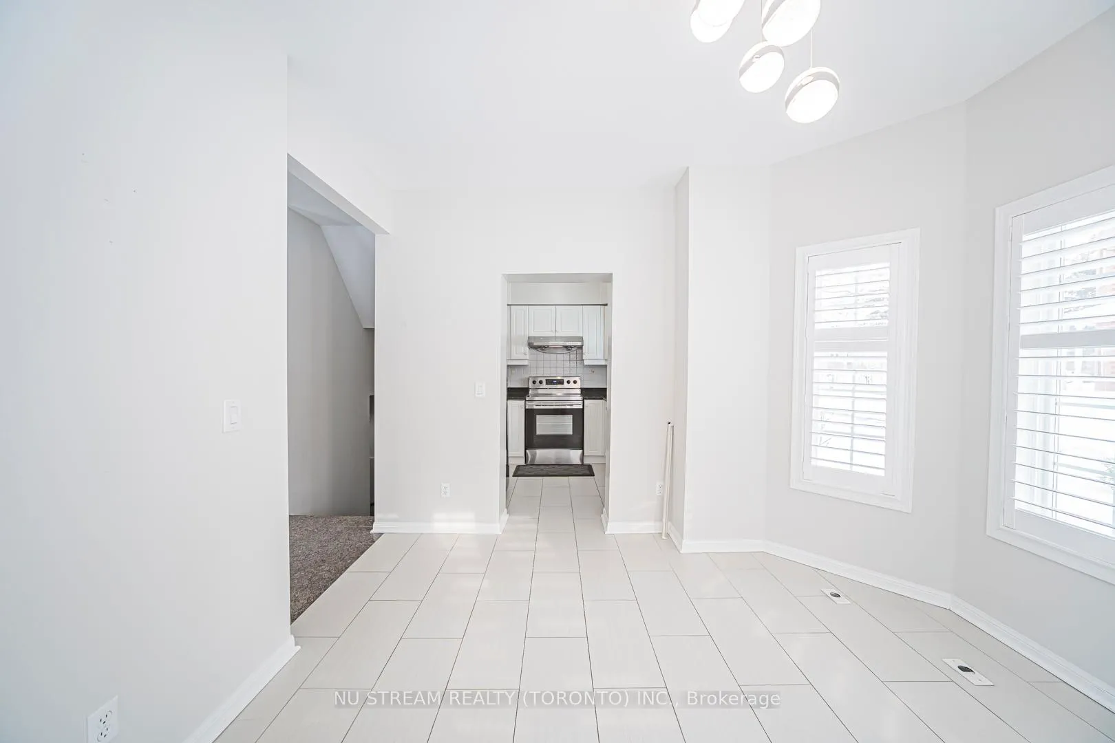 Photo 9 of Unit 5, 7 St Moritz Way, Markham, Unionville — HOMEH
