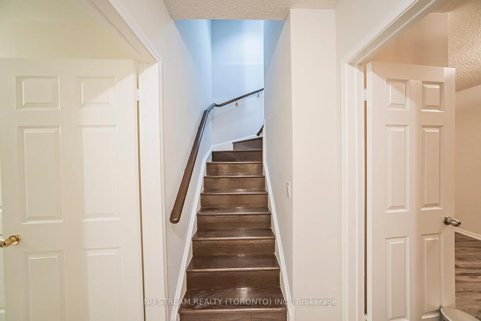 Photo 12 of Unit 5, 7 St Moritz Way, Markham, Unionville — HOMEH