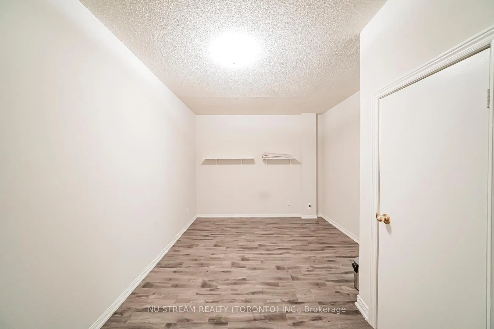 Photo 17 of Unit 5, 7 St Moritz Way, Markham, Unionville — HOMEH
