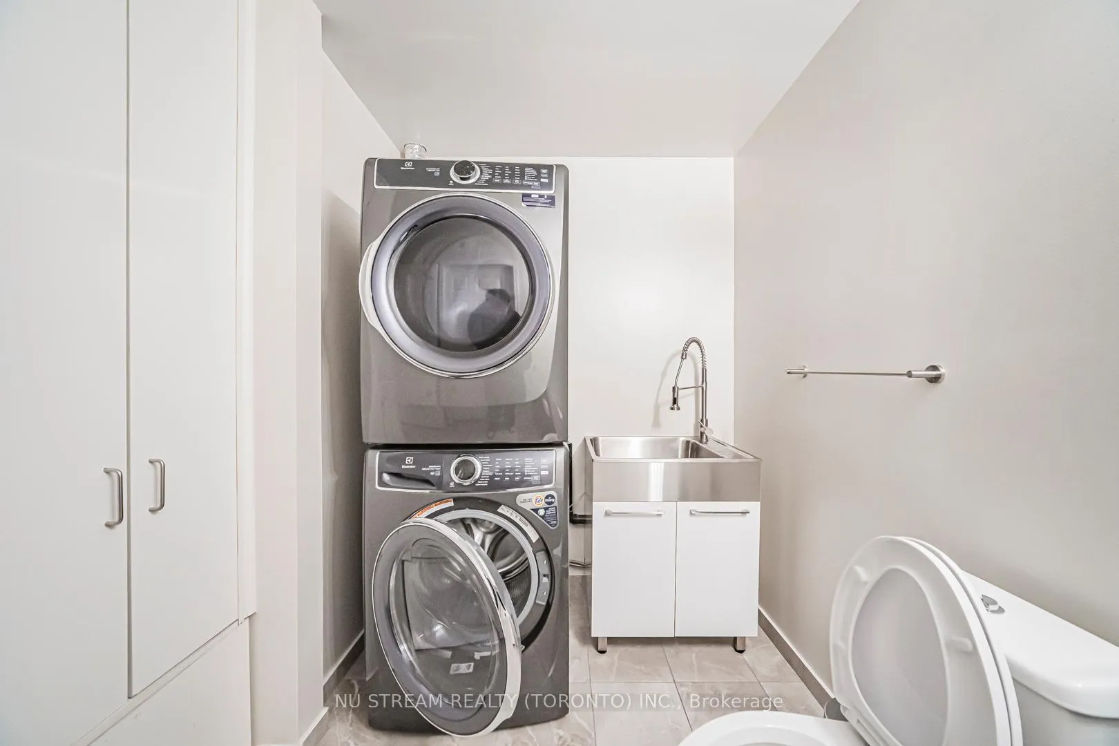 Photo 19 of Unit 5, 7 St Moritz Way, Markham, Unionville — HOMEH