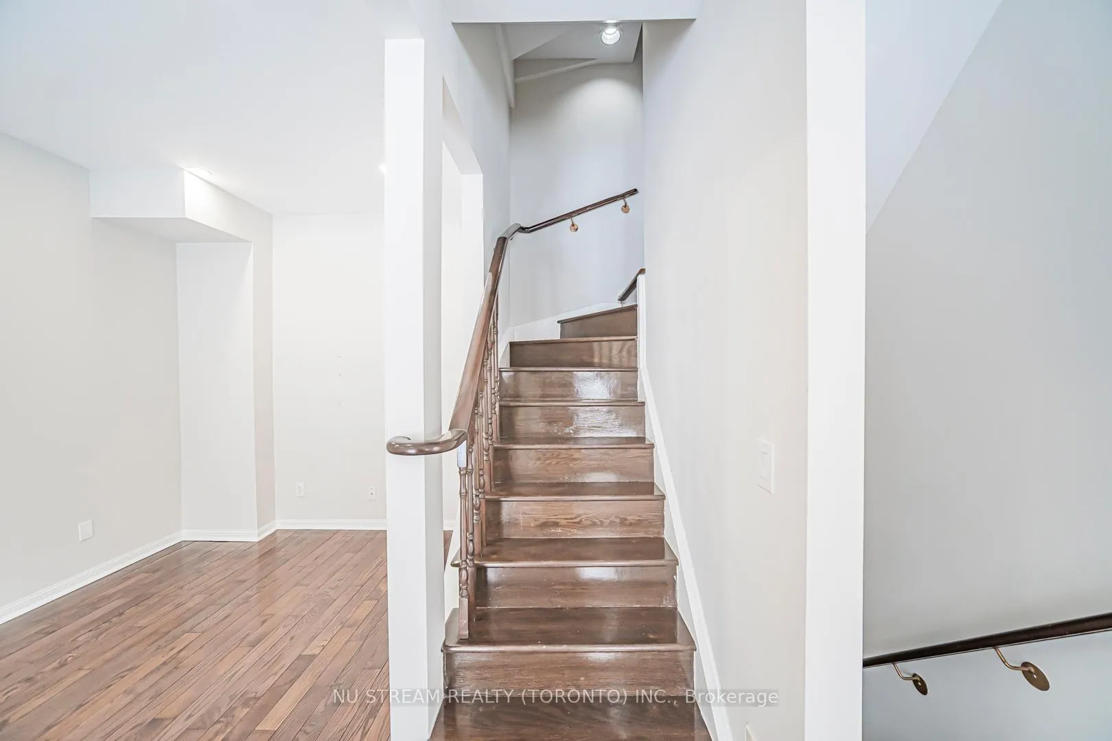 Photo 20 of Unit 5, 7 St Moritz Way, Markham, Unionville — HOMEH
