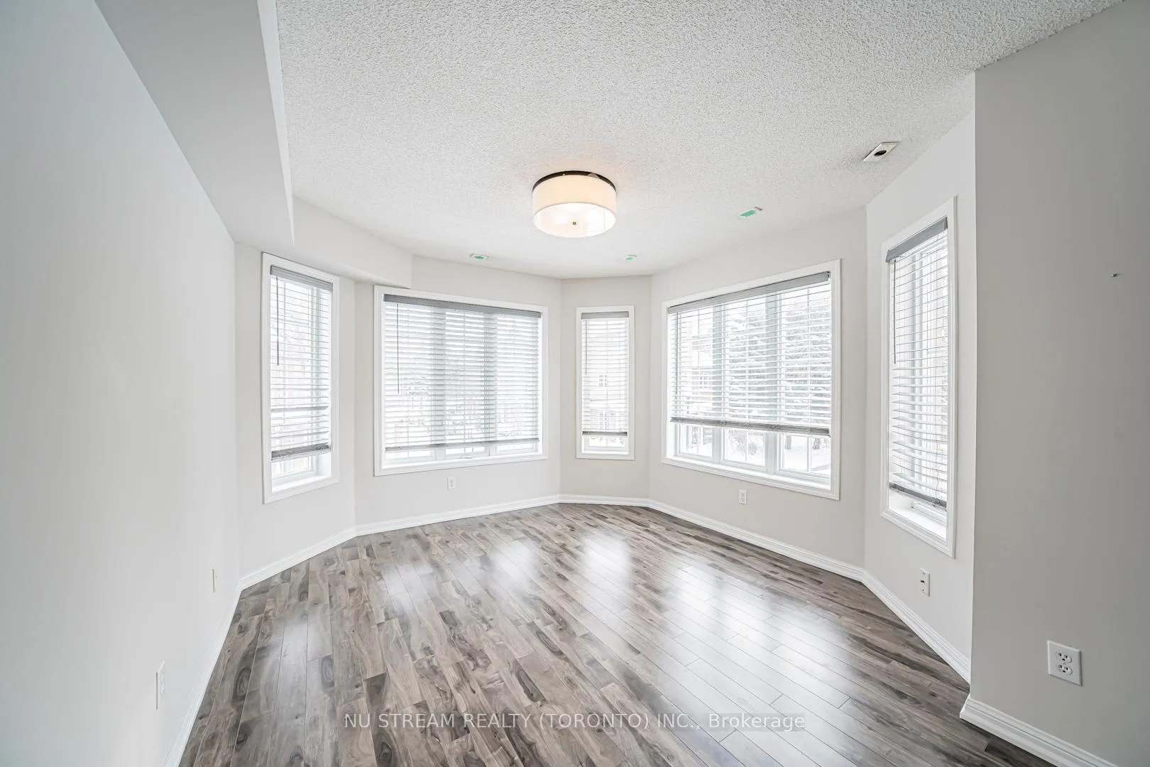 Photo 21 of Unit 5, 7 St Moritz Way, Markham, Unionville — HOMEH