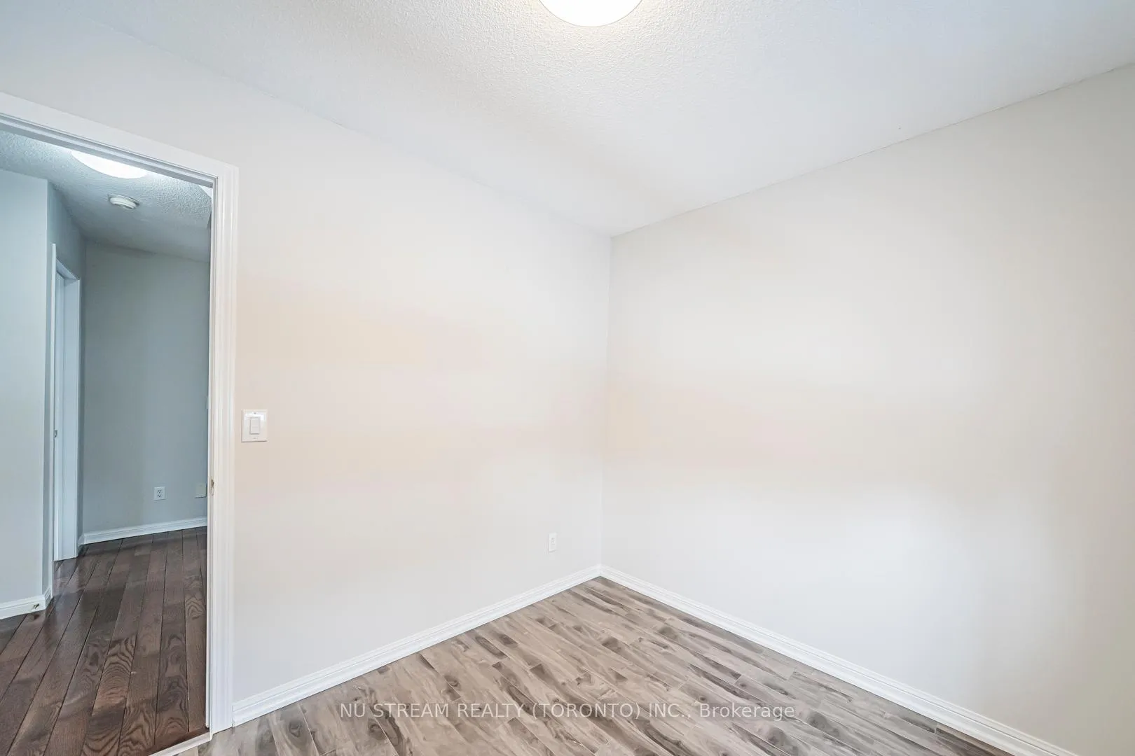 Photo 26 of Unit 5, 7 St Moritz Way, Markham, Unionville — HOMEH