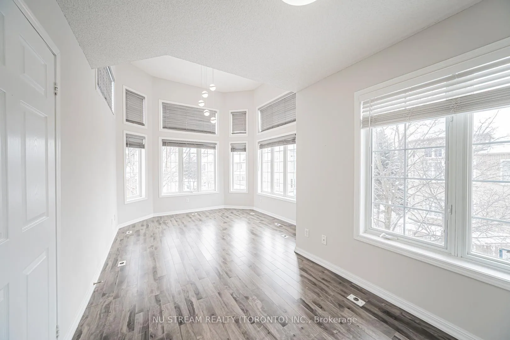 Photo 32 of Unit 5, 7 St Moritz Way, Markham, Unionville — HOMEH