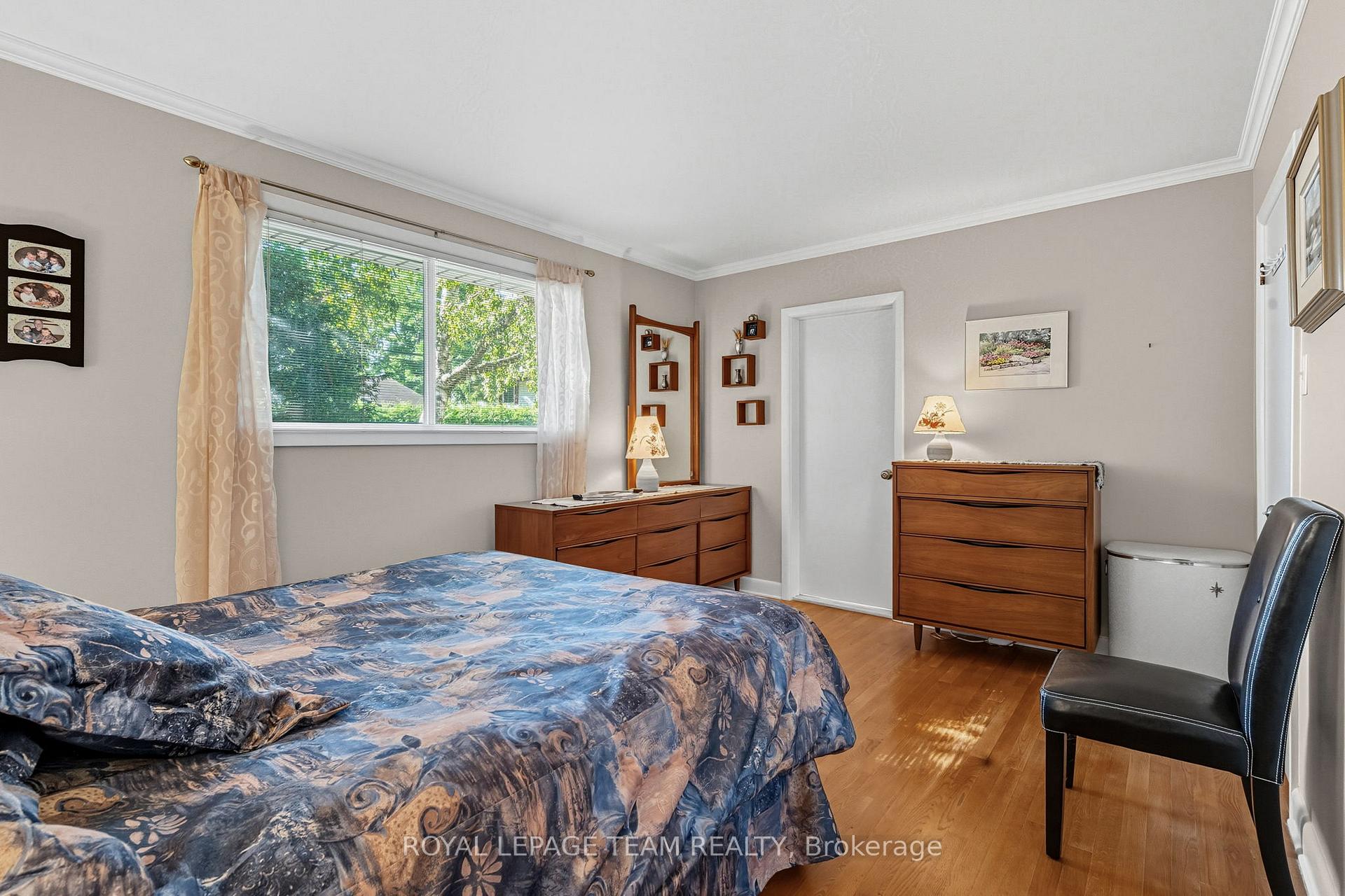 Photo 22 of 98 Starwood Road, Ottawa, Meadowlands/St. Claire Gardens — HOMEH