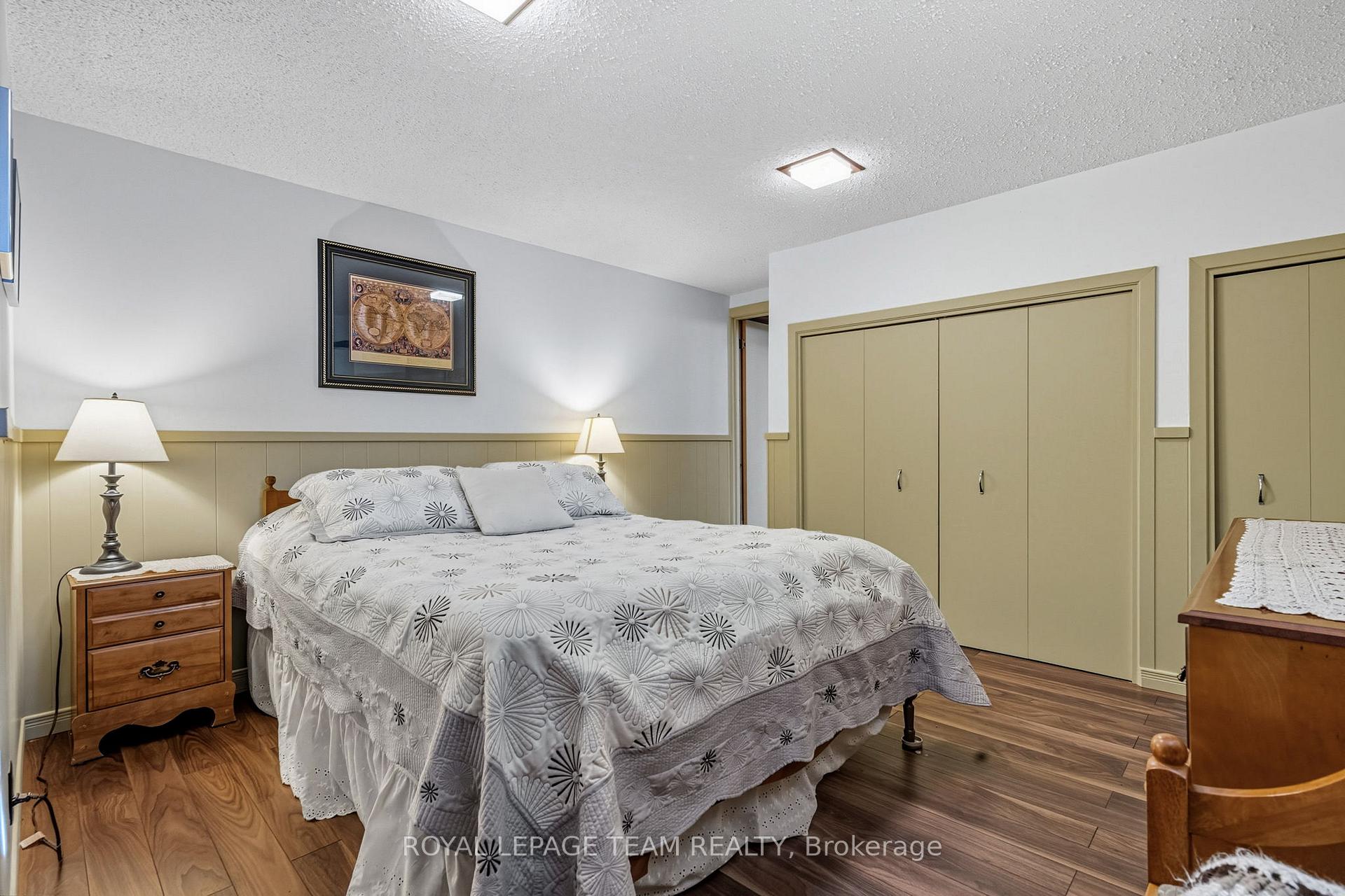 Photo 31 of 98 Starwood Road, Ottawa, Meadowlands/St. Claire Gardens — HOMEH