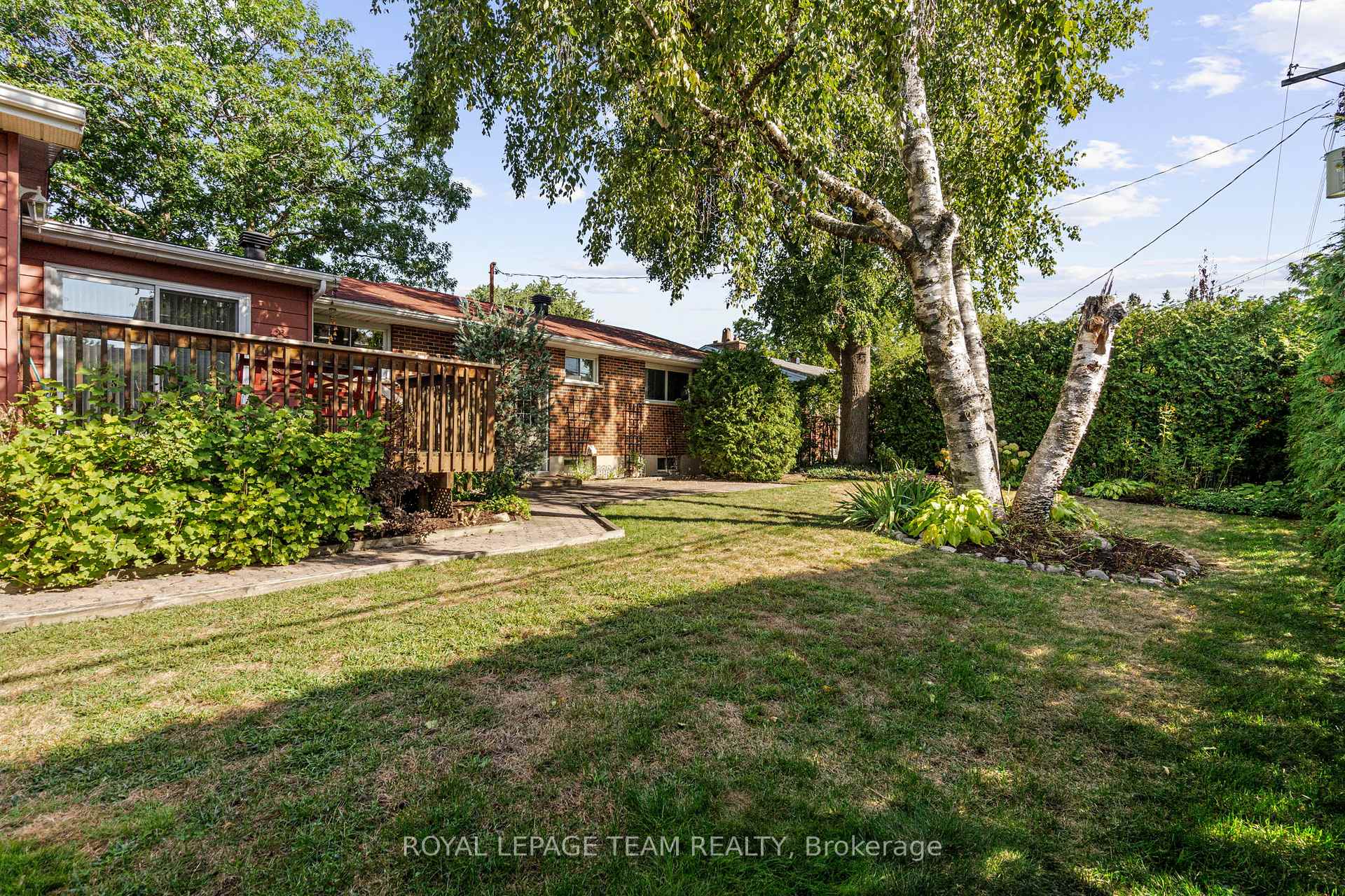 Photo 33 of 98 Starwood Road, Ottawa, Meadowlands/St. Claire Gardens — HOMEH