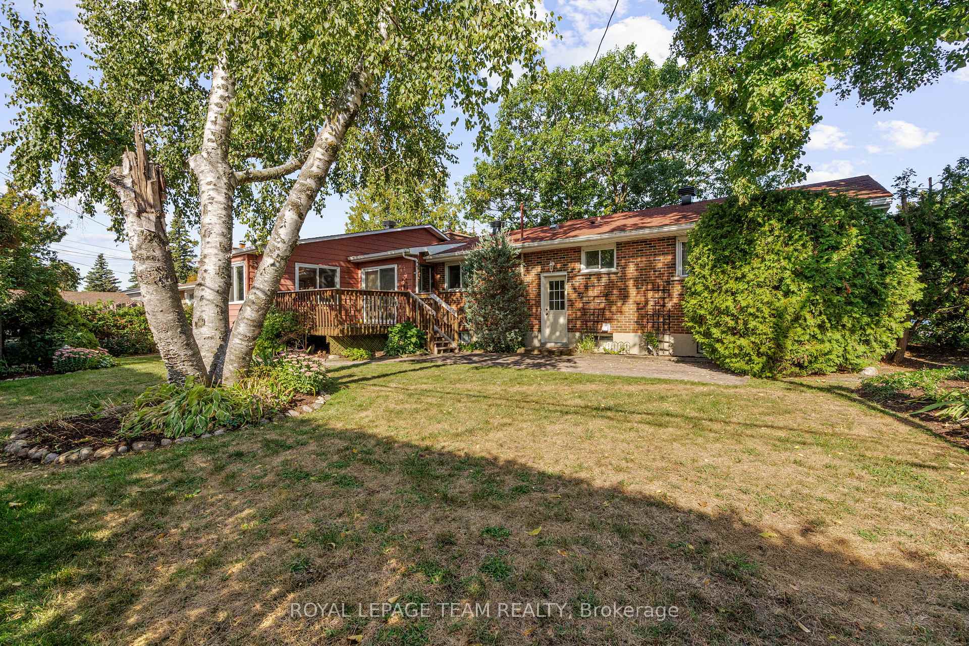 Photo 34 of 98 Starwood Road, Ottawa, Meadowlands/St. Claire Gardens — HOMEH