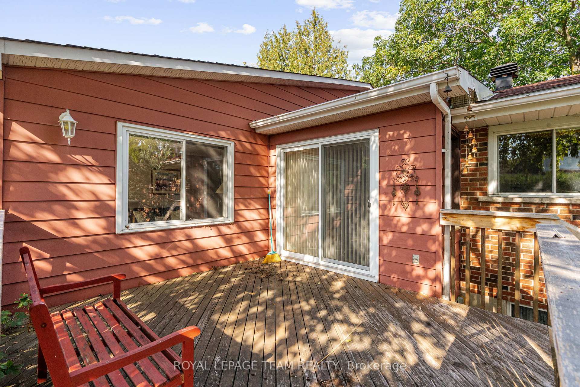 Photo 36 of 98 Starwood Road, Ottawa, Meadowlands/St. Claire Gardens — HOMEH
