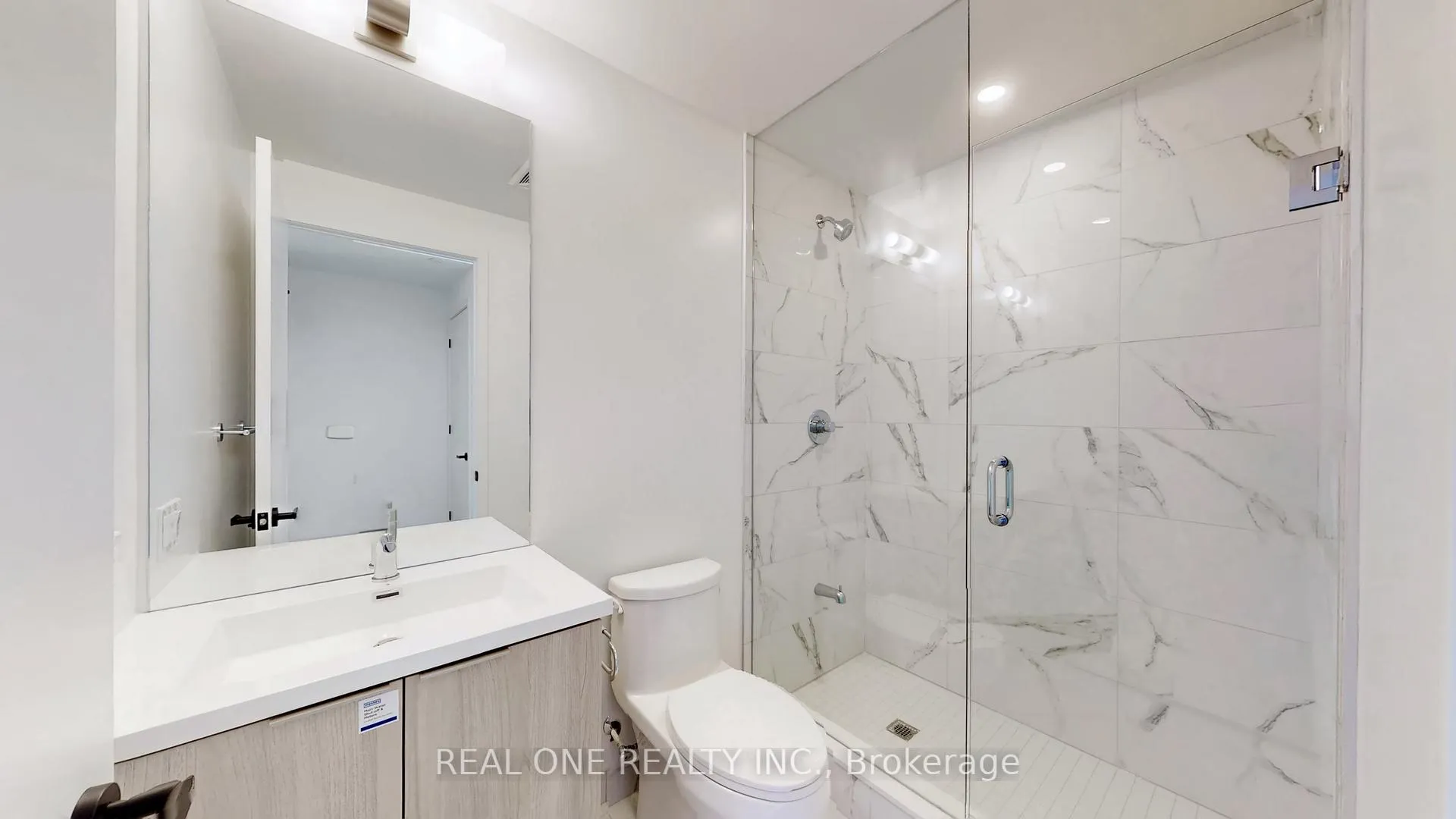 Photo 7 of Unit 5206, 8 Interchange Way, Vaughan, Vaughan Corporate Centre — HOMEH