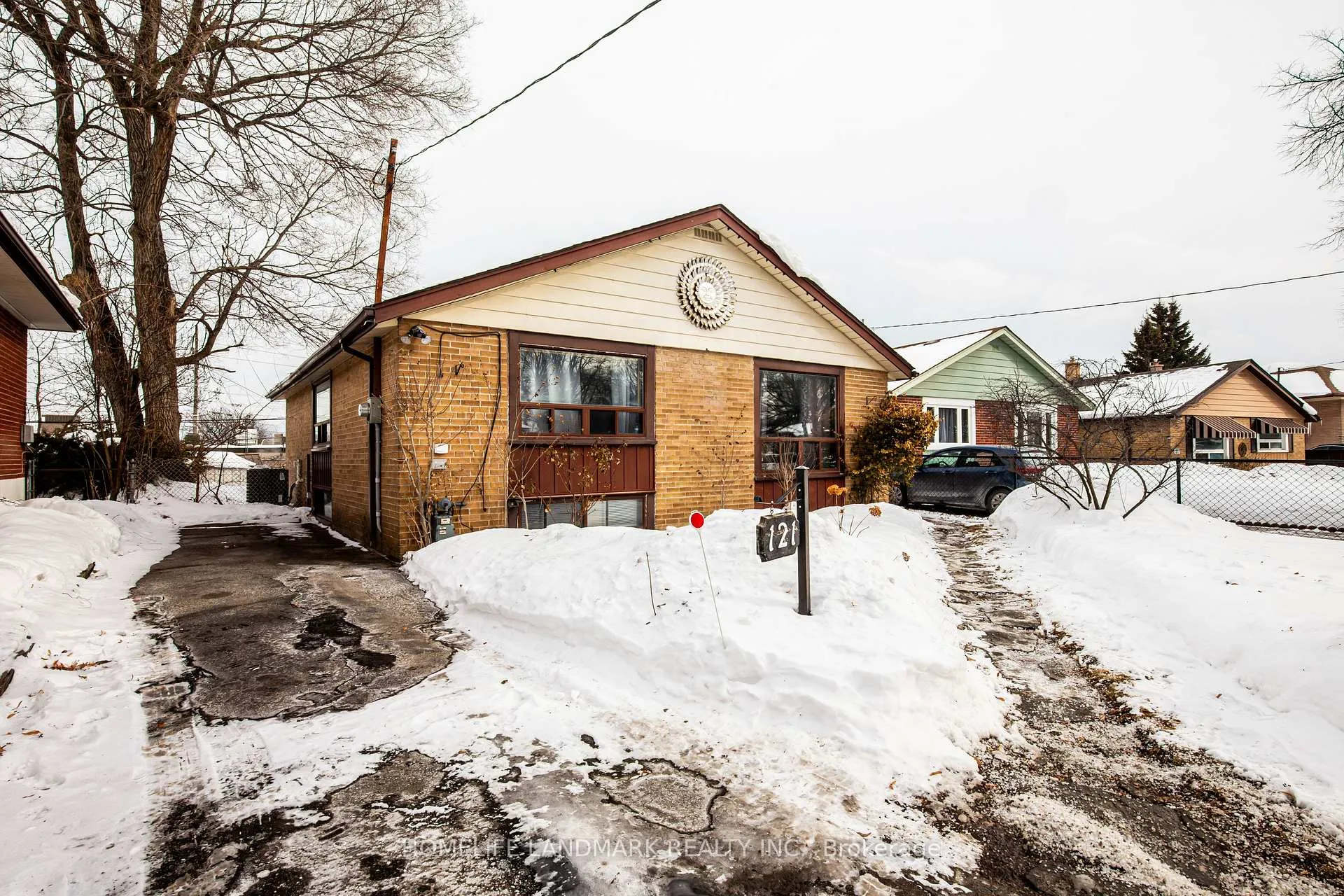 Photo 18 of 121 Pandora Circle, Scarborough, Woburn — HOMEH