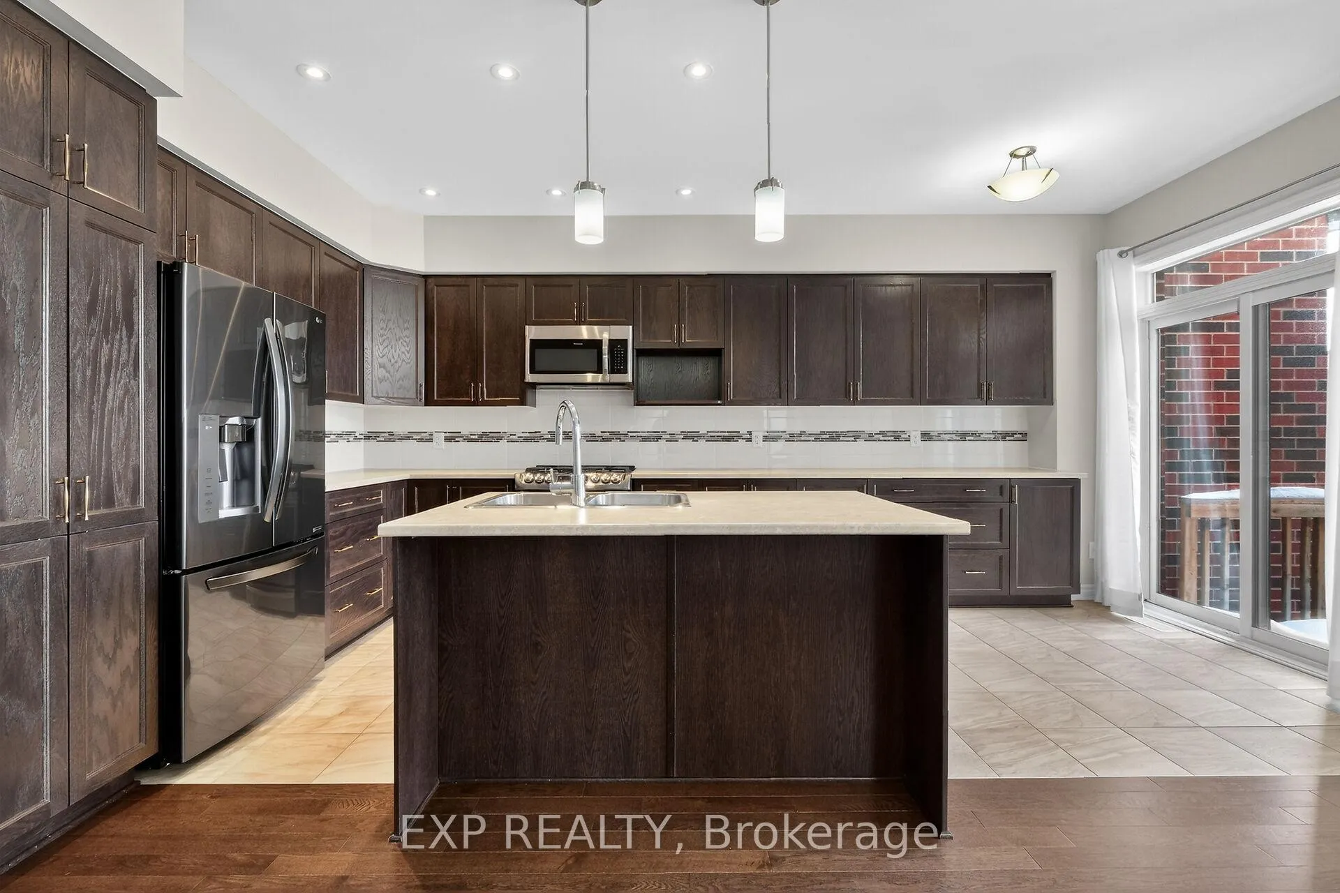 Photo 11 of 529 Rowers Way, Ottawa, Riverside South/Gloucester Glen — HOMEH