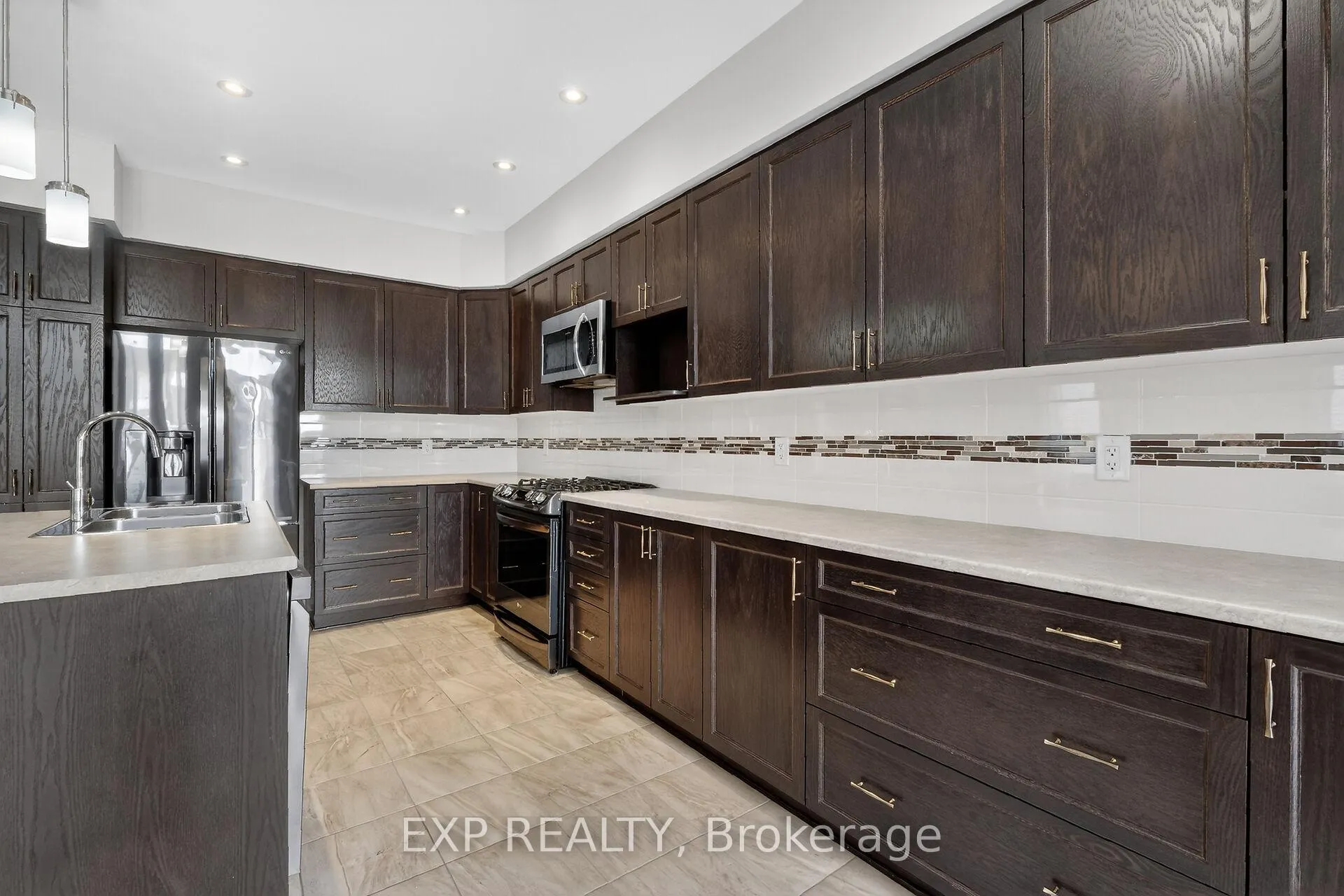 Photo 13 of 529 Rowers Way, Ottawa, Riverside South/Gloucester Glen — HOMEH