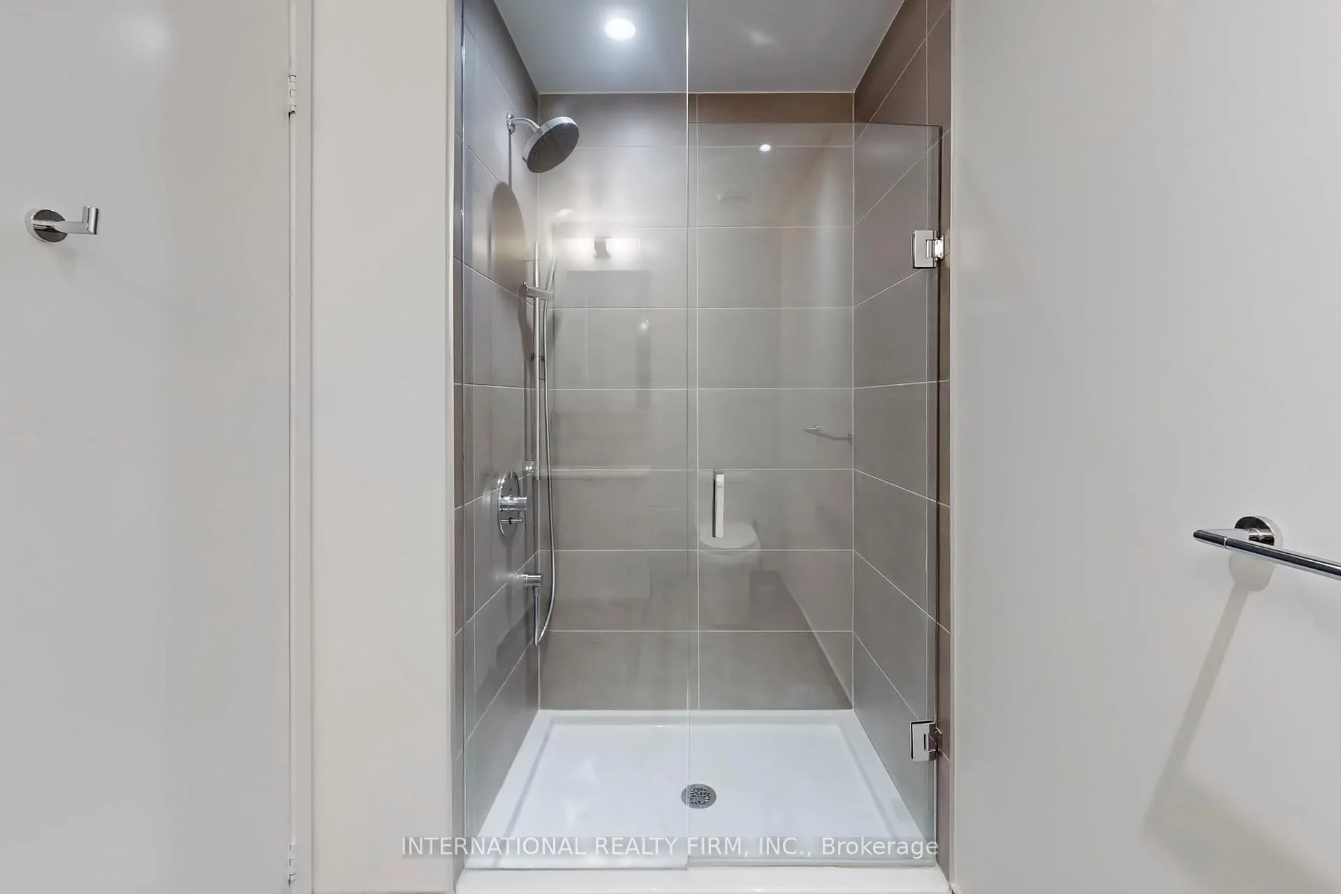 Photo 8 of Unit 4008, 950 Portage Parkway, Vaughan, Vaughan Corporate Centre — HOMEH