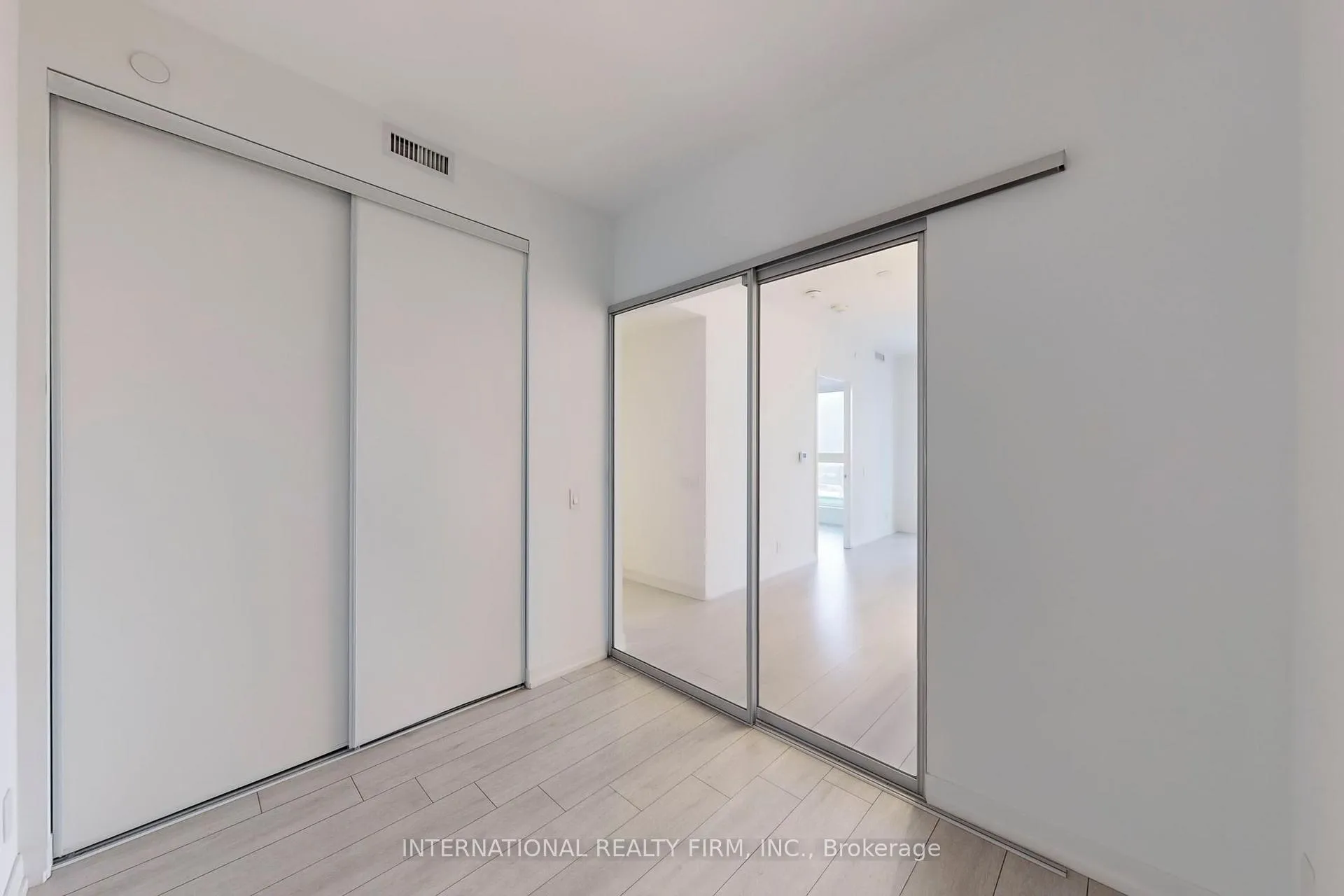 Photo 9 of Unit 4008, 950 Portage Parkway, Vaughan, Vaughan Corporate Centre — HOMEH