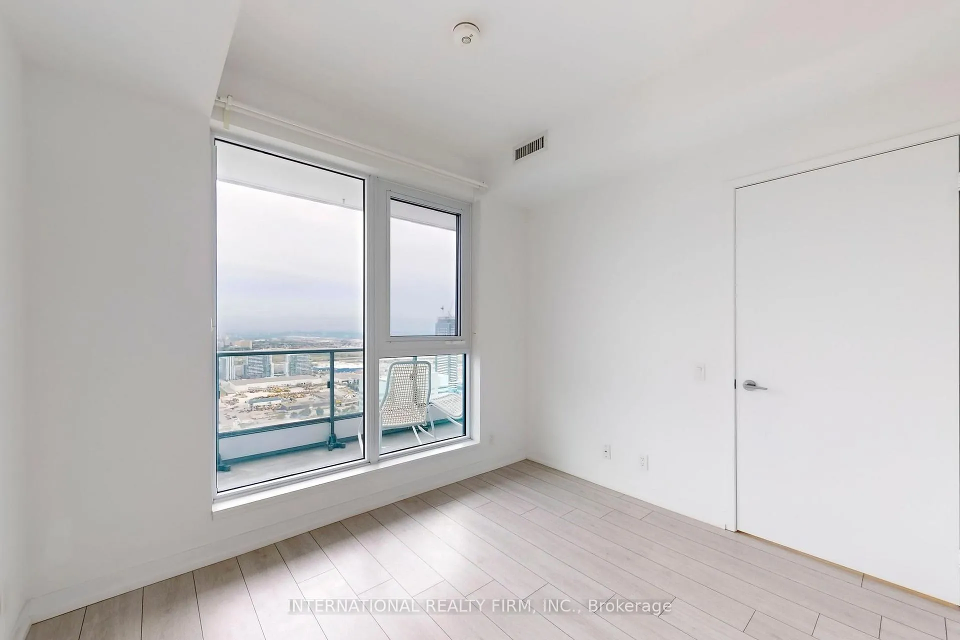 Photo 11 of Unit 4008, 950 Portage Parkway, Vaughan, Vaughan Corporate Centre — HOMEH