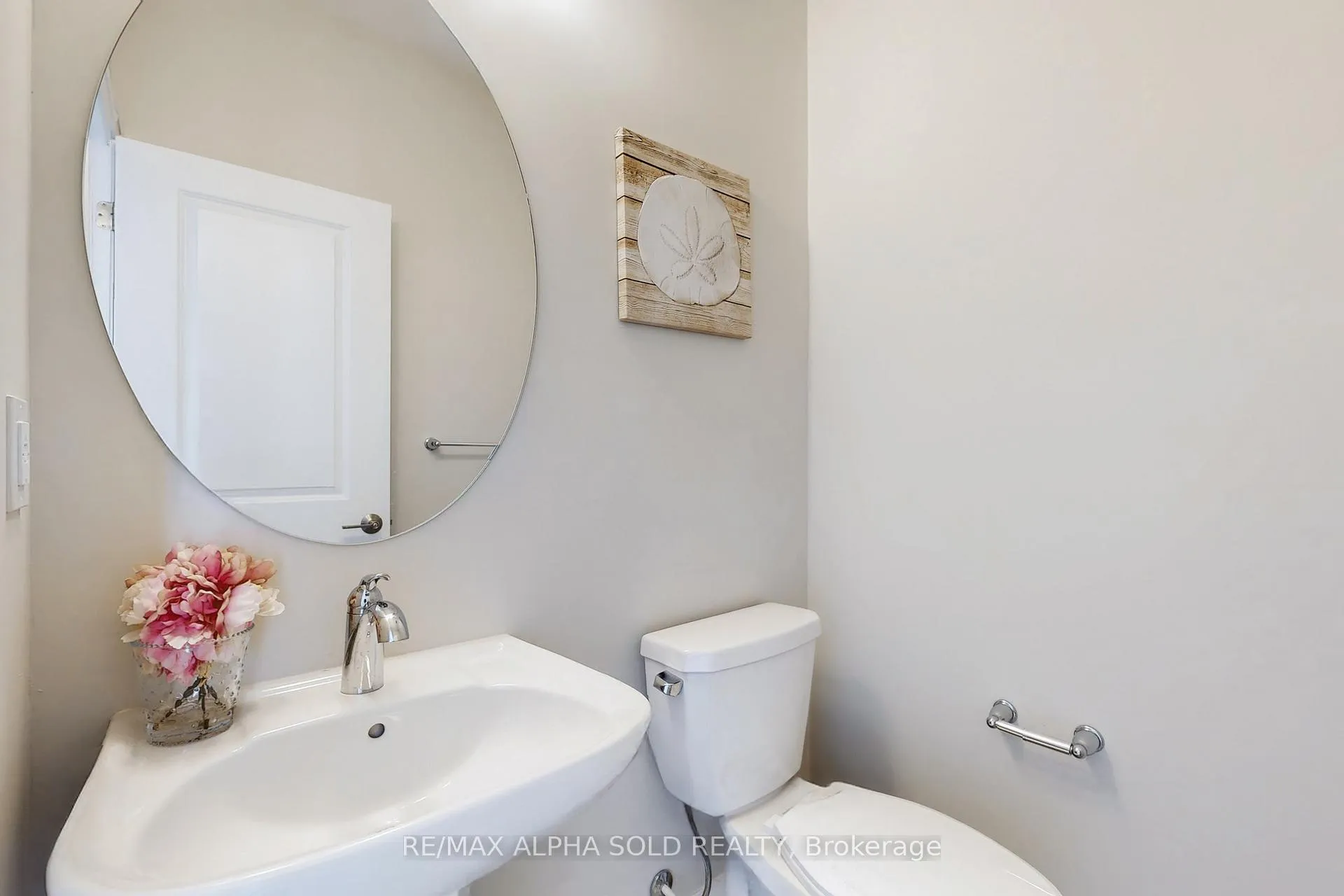 Photo 12 of 957 Grosbeak Trail, Pickering, Rural Pickering — HOMEH