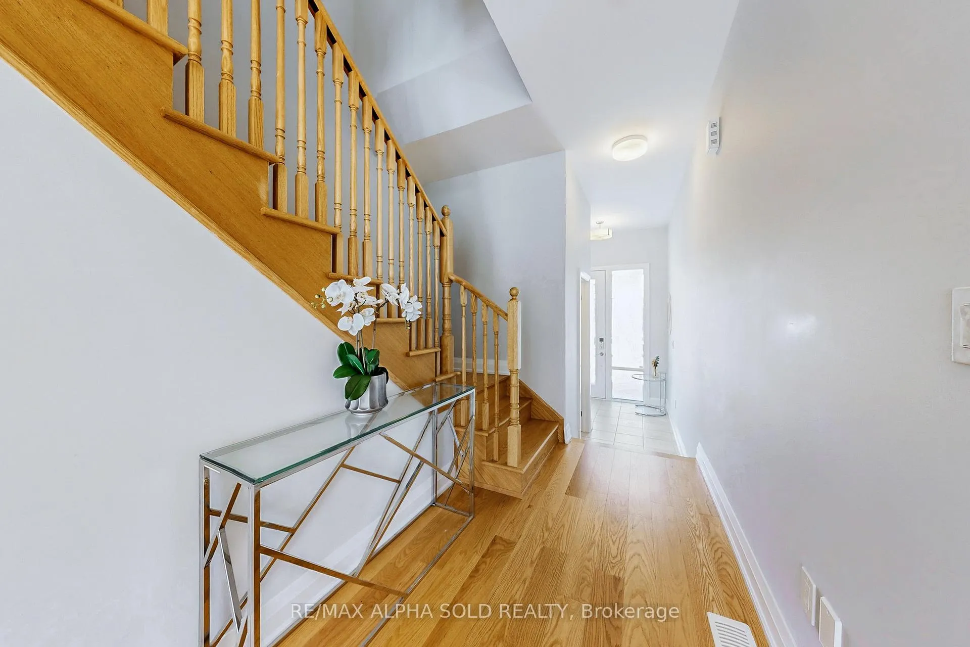 Photo 13 of 957 Grosbeak Trail, Pickering, Rural Pickering — HOMEH