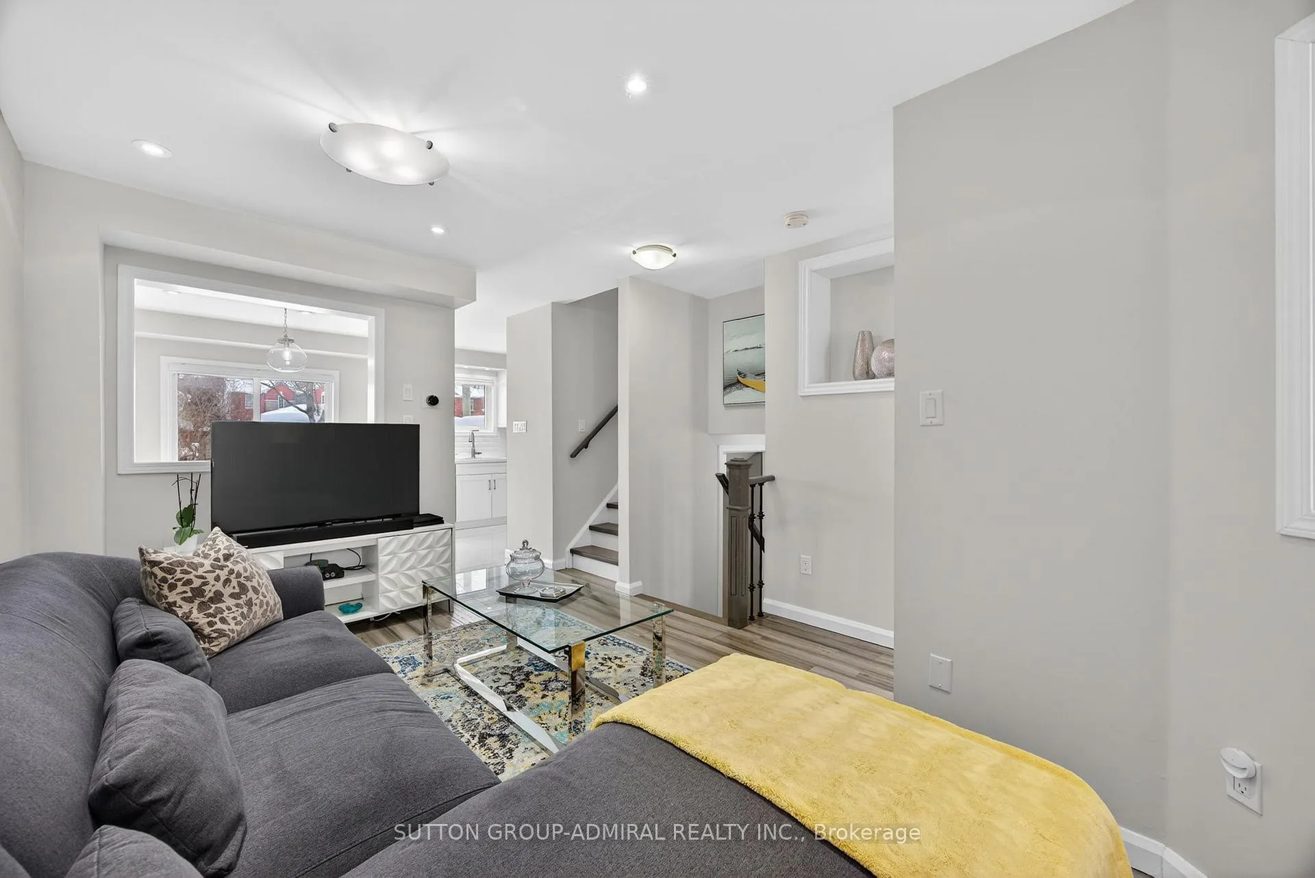 Photo 10 of 89 Hawthorne Crescent, Barrie, Ardagh — HOMEH