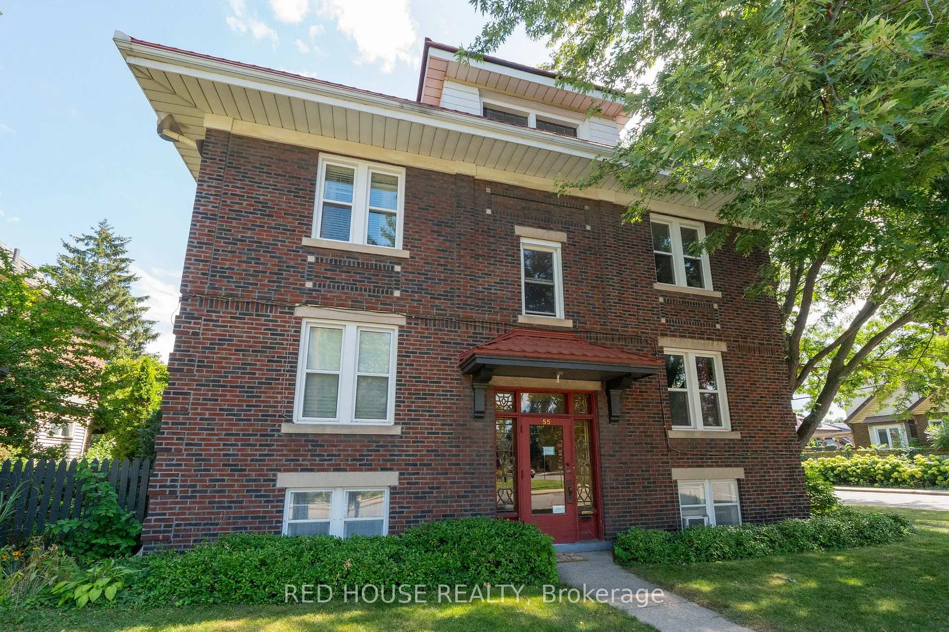 Front of 55 Balsam Avenue S