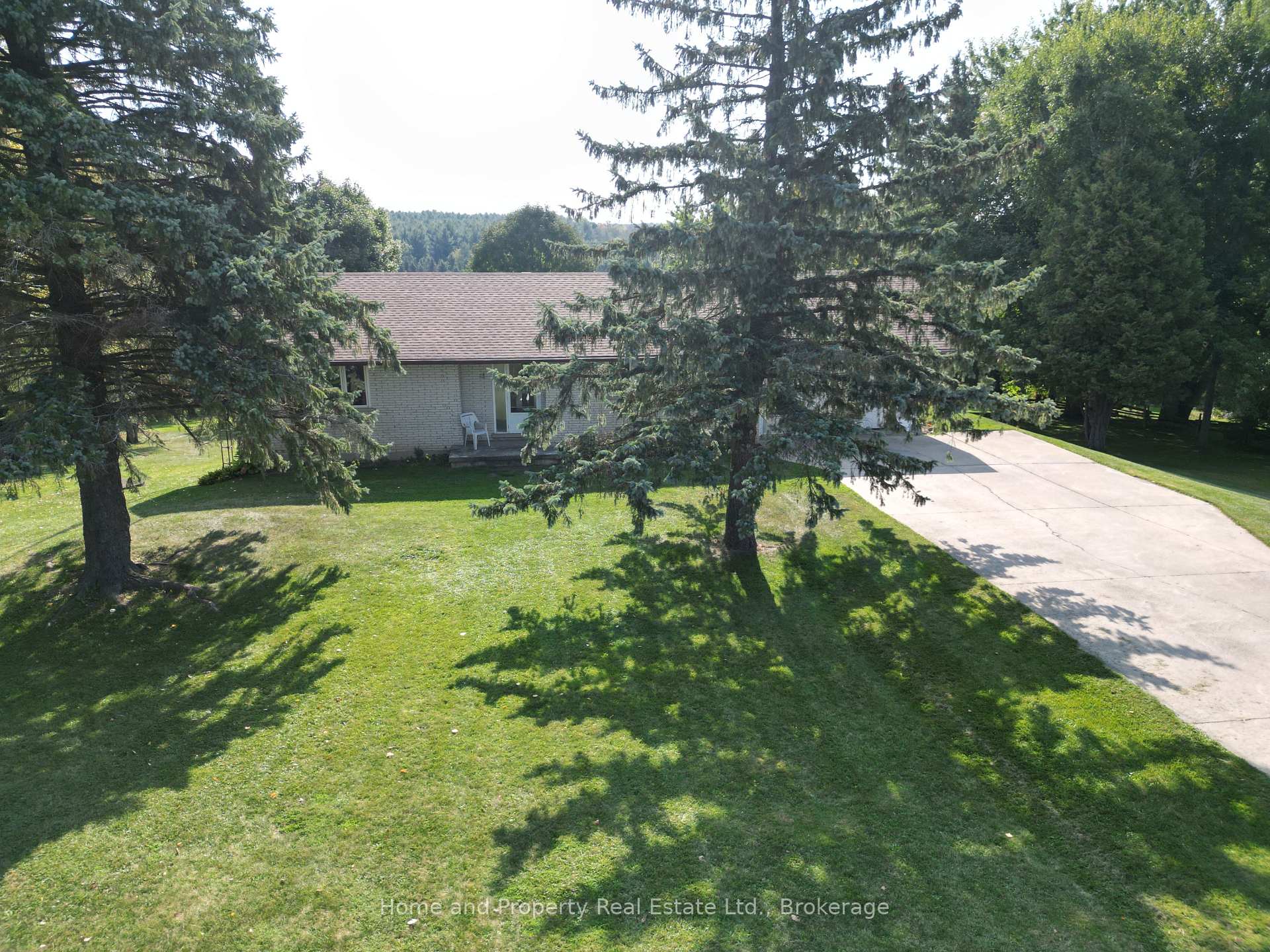 Photo 4 of 7321 Wellington Rd 11, Mapleton, Rural Mapleton — HOMEH