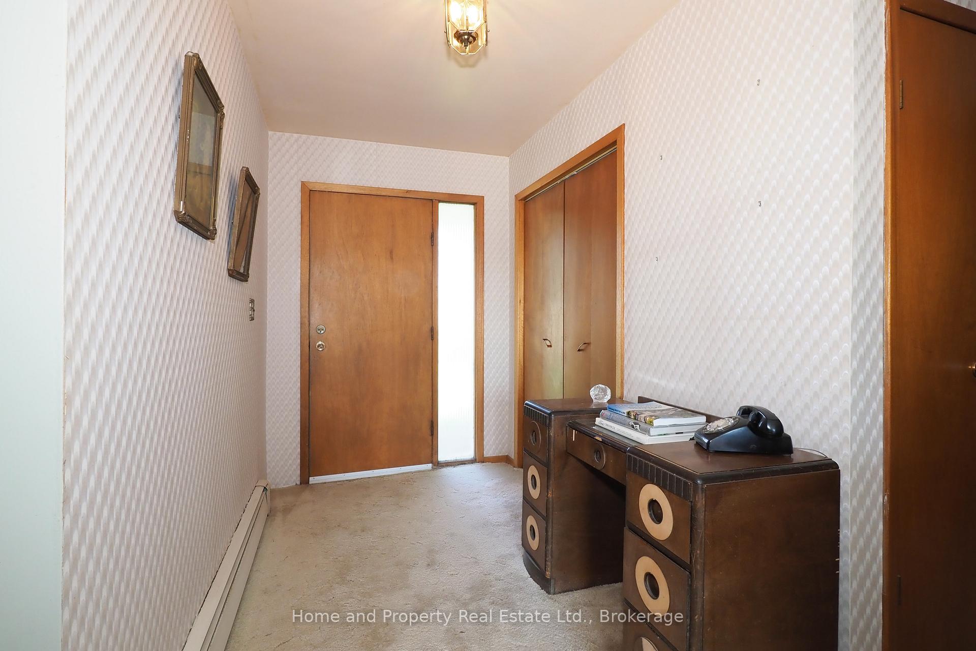 Photo 10 of 7321 Wellington Rd 11, Mapleton, Rural Mapleton — HOMEH