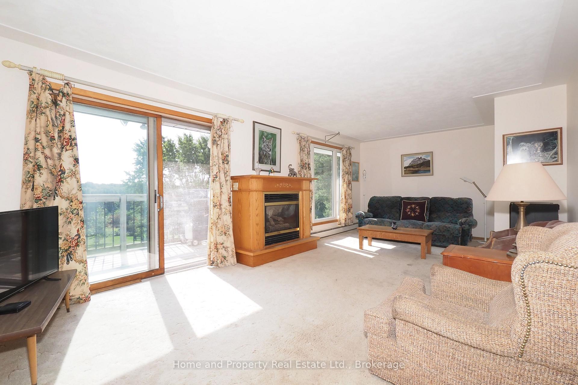 Photo 11 of 7321 Wellington Rd 11, Mapleton, Rural Mapleton — HOMEH