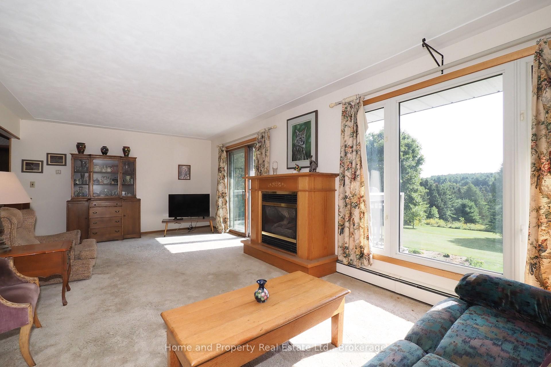 Photo 14 of 7321 Wellington Rd 11, Mapleton, Rural Mapleton — HOMEH
