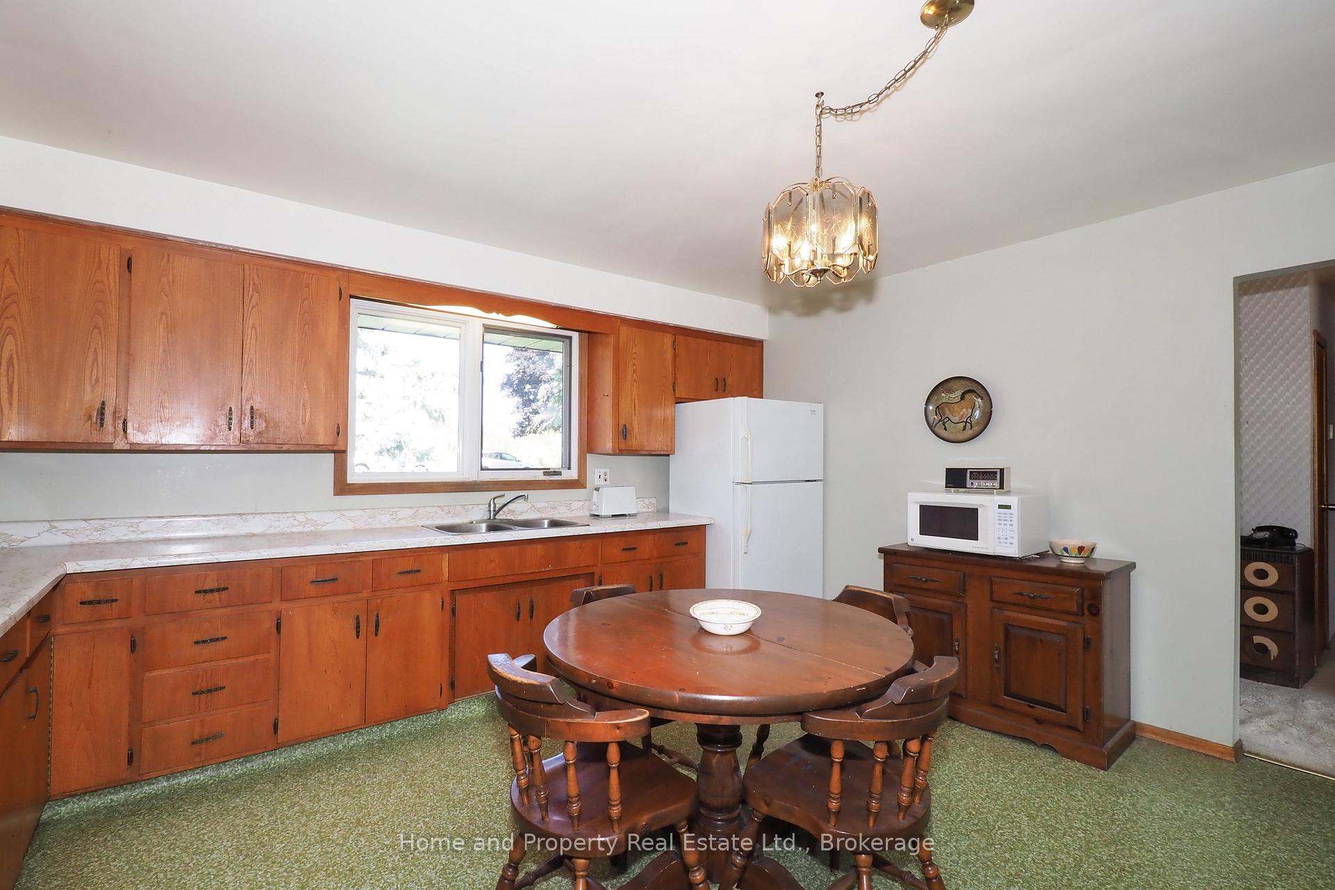 Photo 16 of 7321 Wellington Rd 11, Mapleton, Rural Mapleton — HOMEH