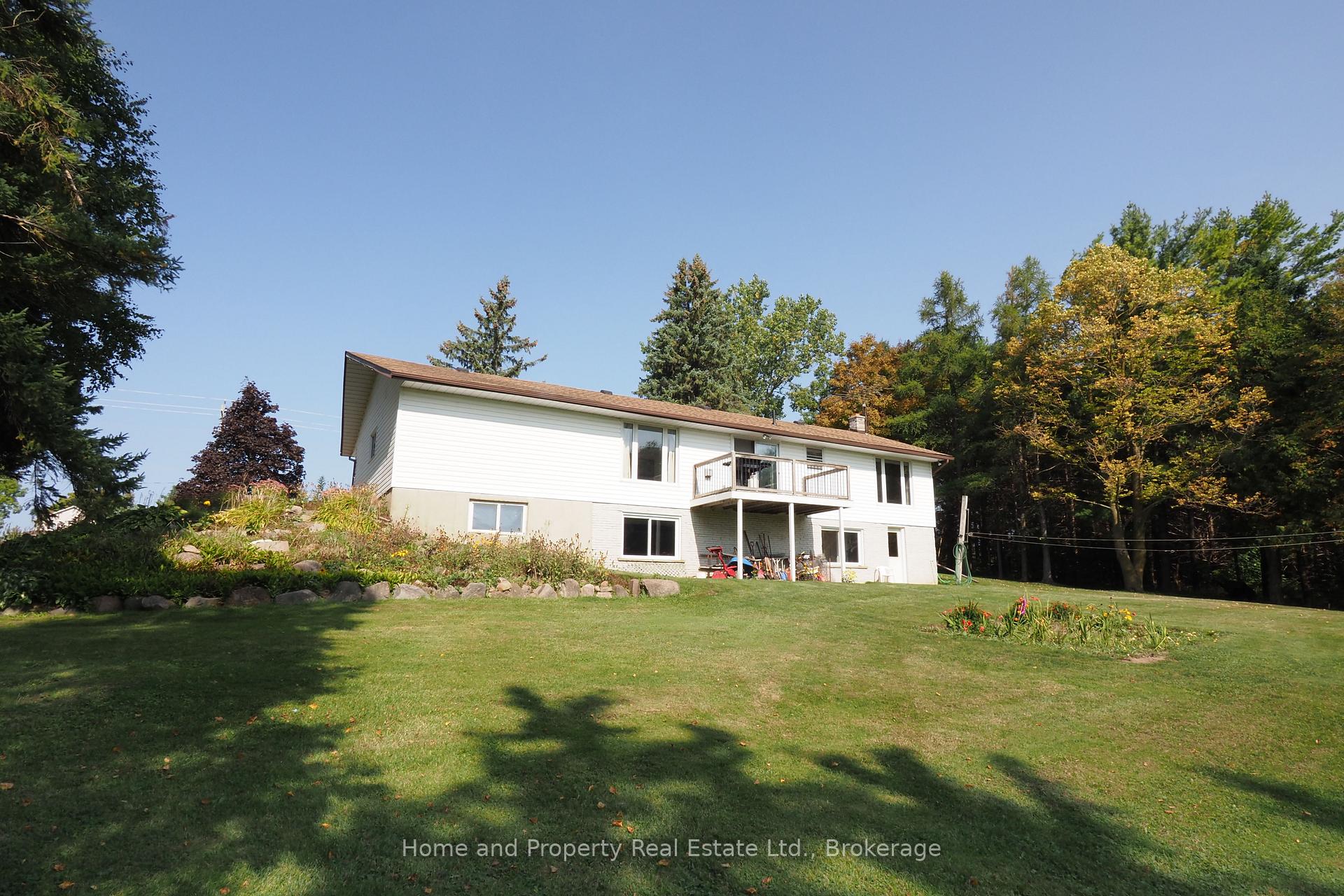 Photo 32 of 7321 Wellington Rd 11, Mapleton, Rural Mapleton — HOMEH