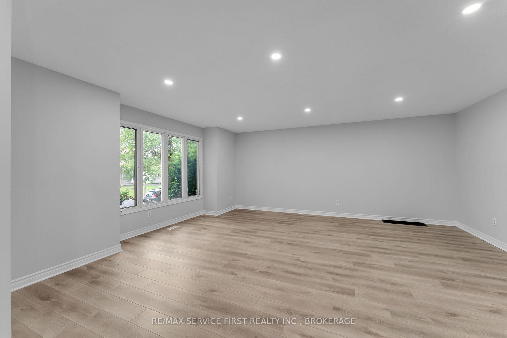 Photo 6 of Unit Unit #1, 9 Rockford Place, Kingston, East of Sir John A. Blvd — HOMEH
