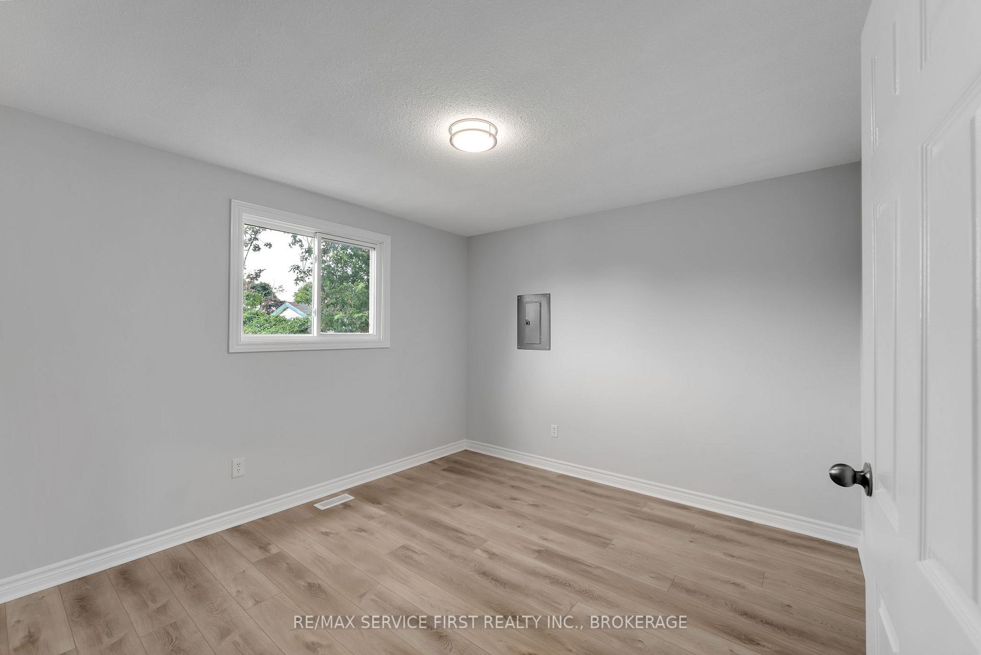 Photo 18 of Unit Unit #1, 9 Rockford Place, Kingston, East of Sir John A. Blvd — HOMEH