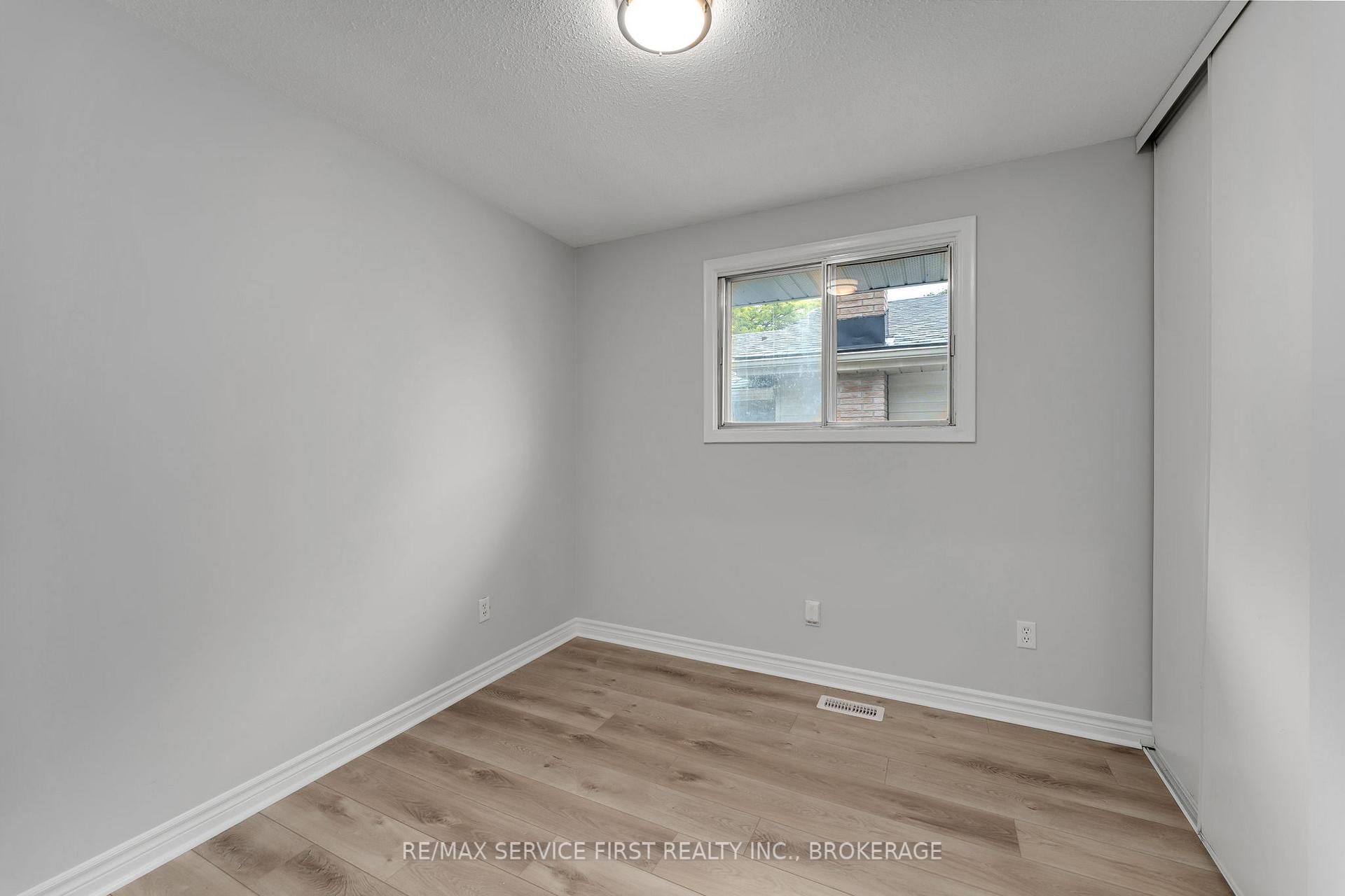 Photo 21 of Unit Unit #1, 9 Rockford Place, Kingston, East of Sir John A. Blvd — HOMEH