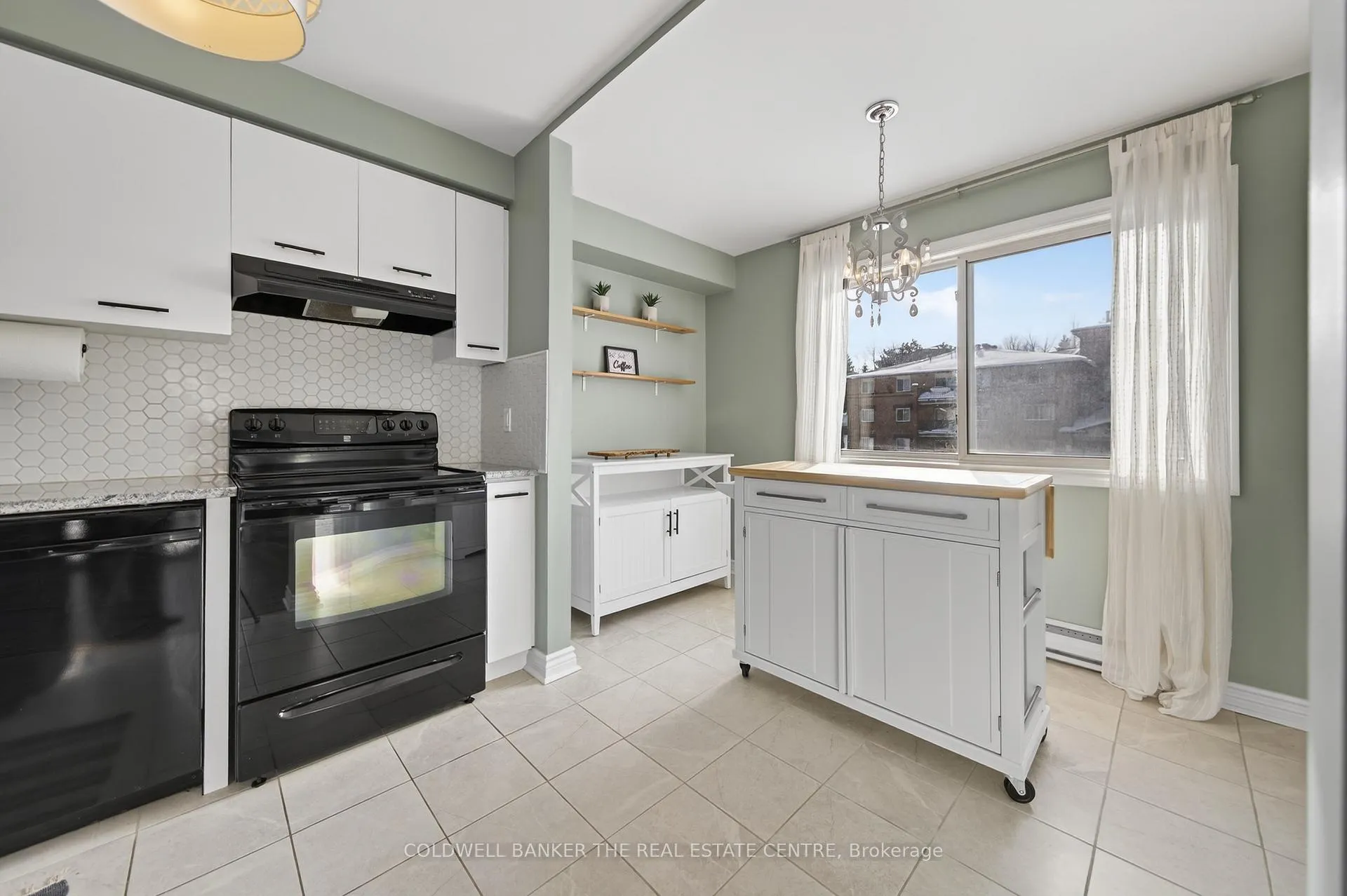 Photo 1 of Unit 2, 21 Meadow Lane, Barrie, Ardagh — HOMEH