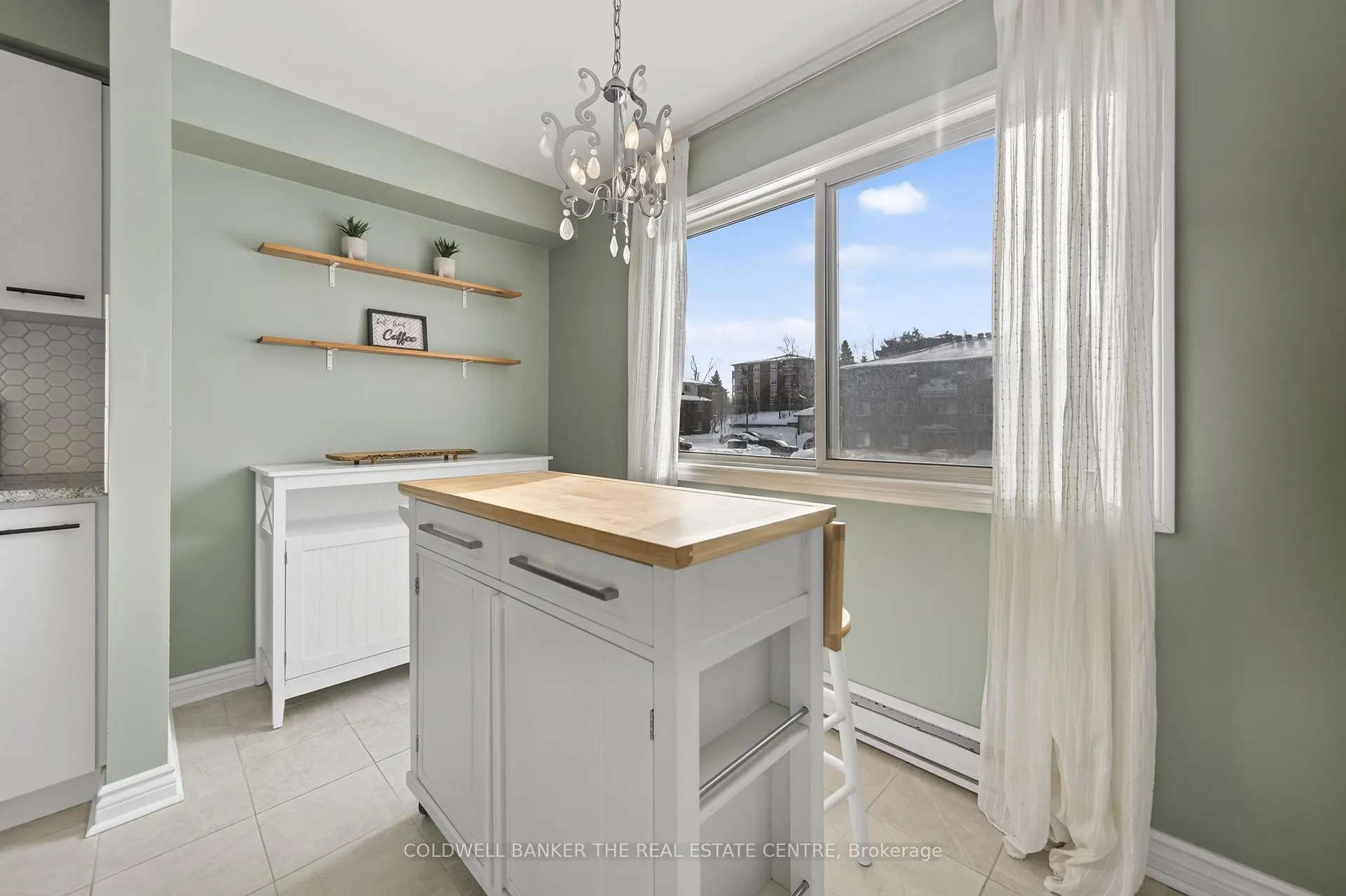 Photo 3 of Unit 2, 21 Meadow Lane, Barrie, Ardagh — HOMEH