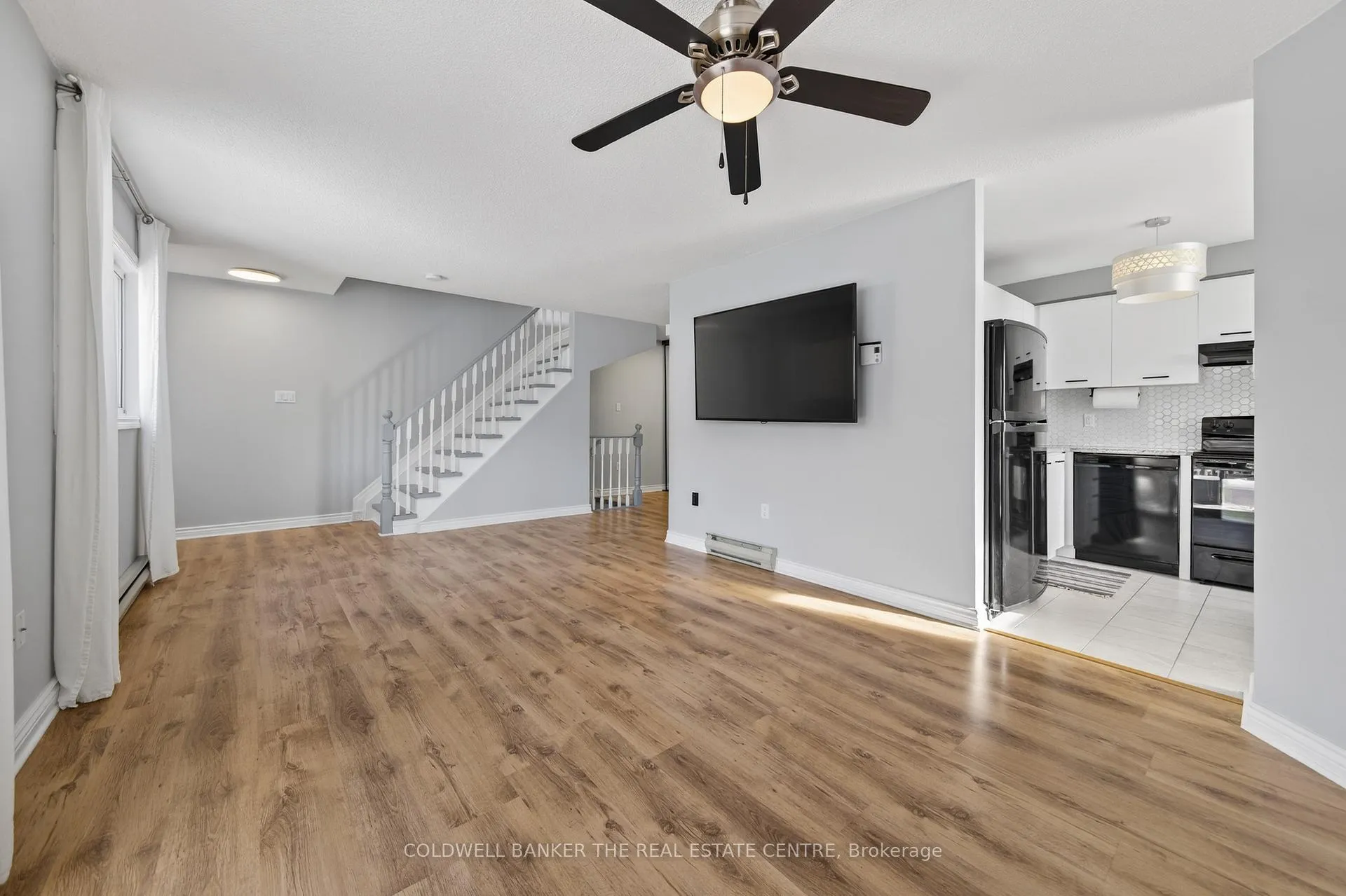 Photo 9 of Unit 2, 21 Meadow Lane, Barrie, Ardagh — HOMEH