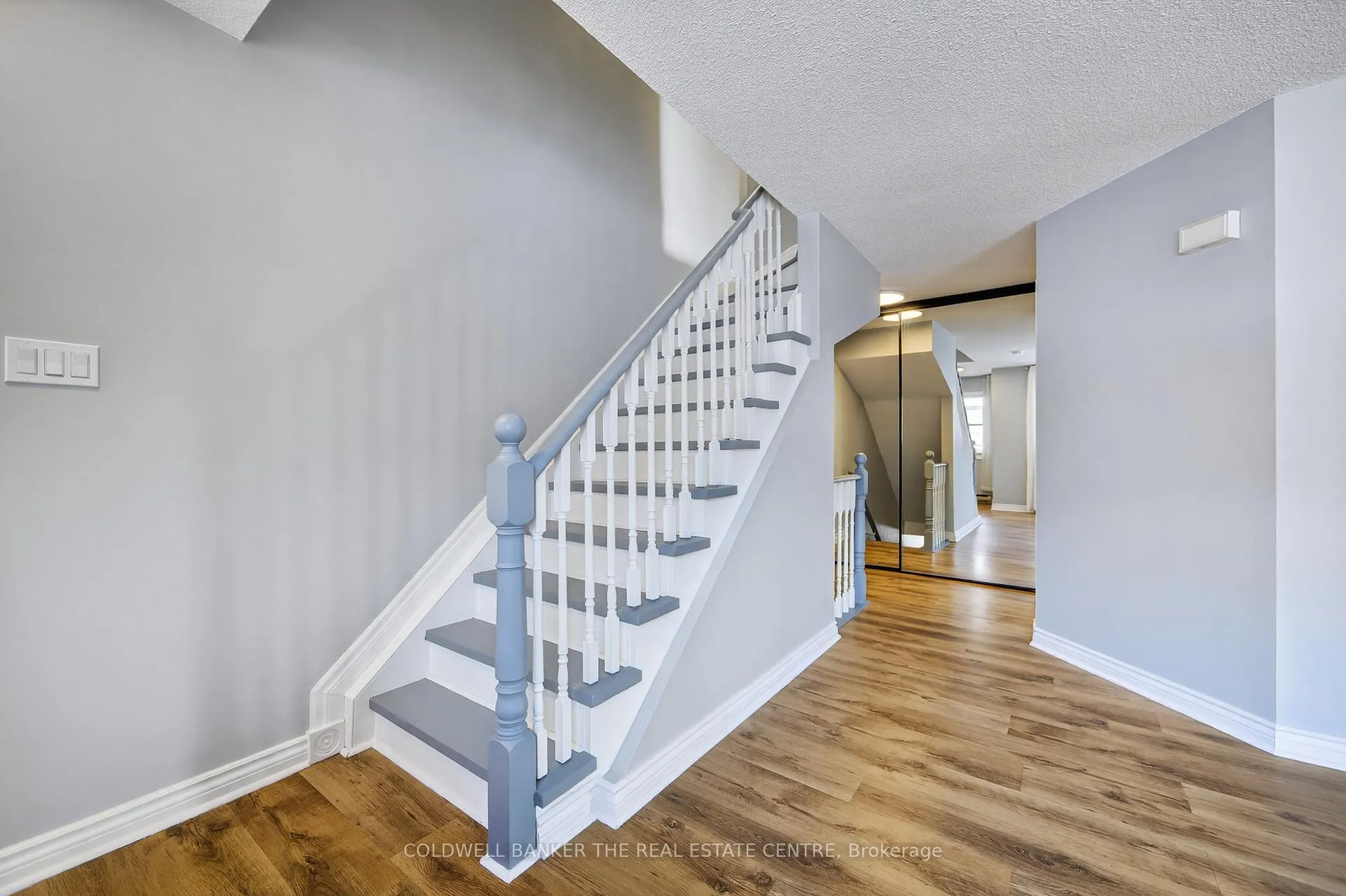 Photo 12 of Unit 2, 21 Meadow Lane, Barrie, Ardagh — HOMEH
