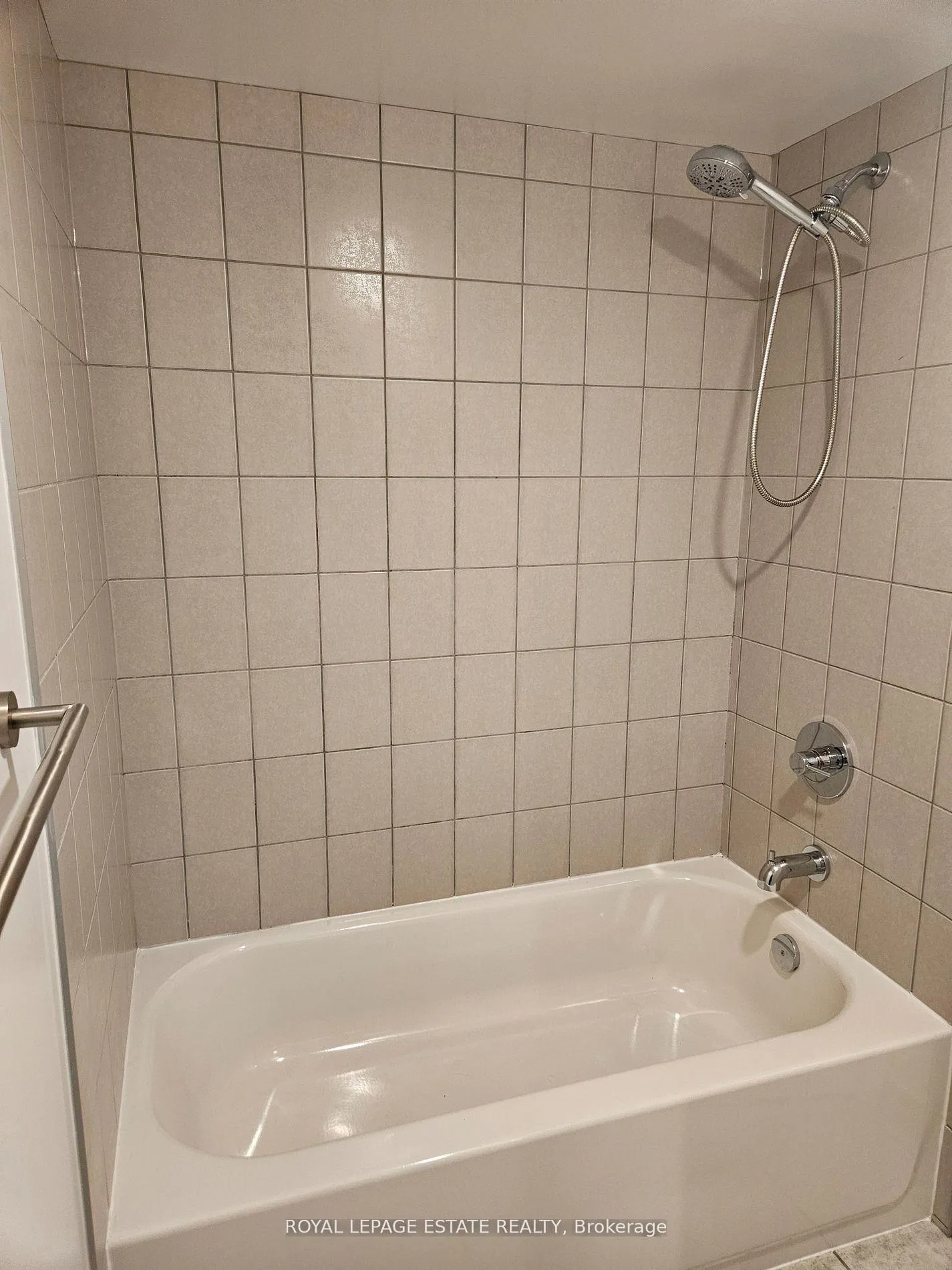 Photo 10 of Unit 722, 8 Trent Avenue, Toronto, East End-Danforth — HOMEH
