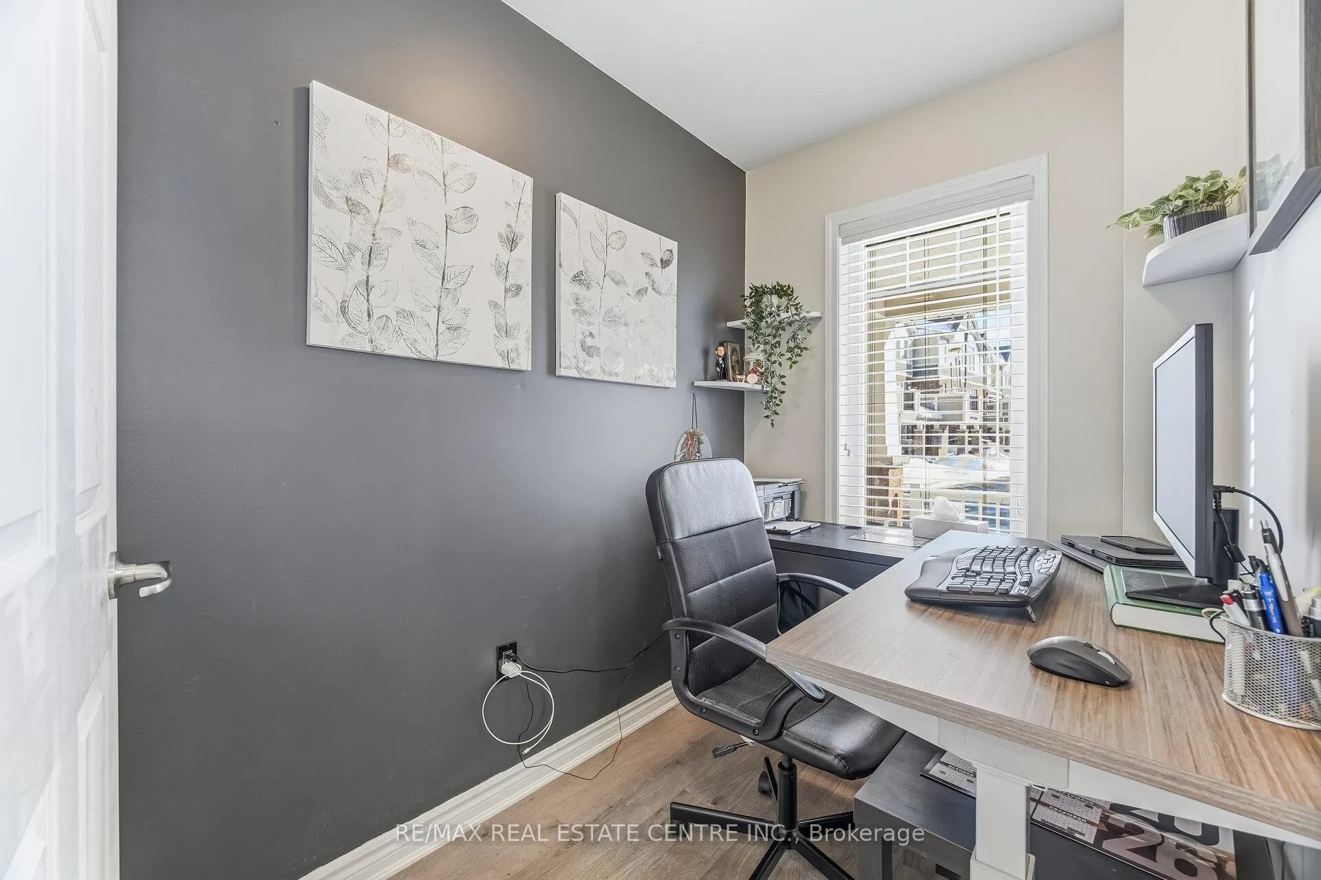 Photo 19 of Unit 13, 1000 Asleton Boulevard, Milton, Willmott — HOMEH