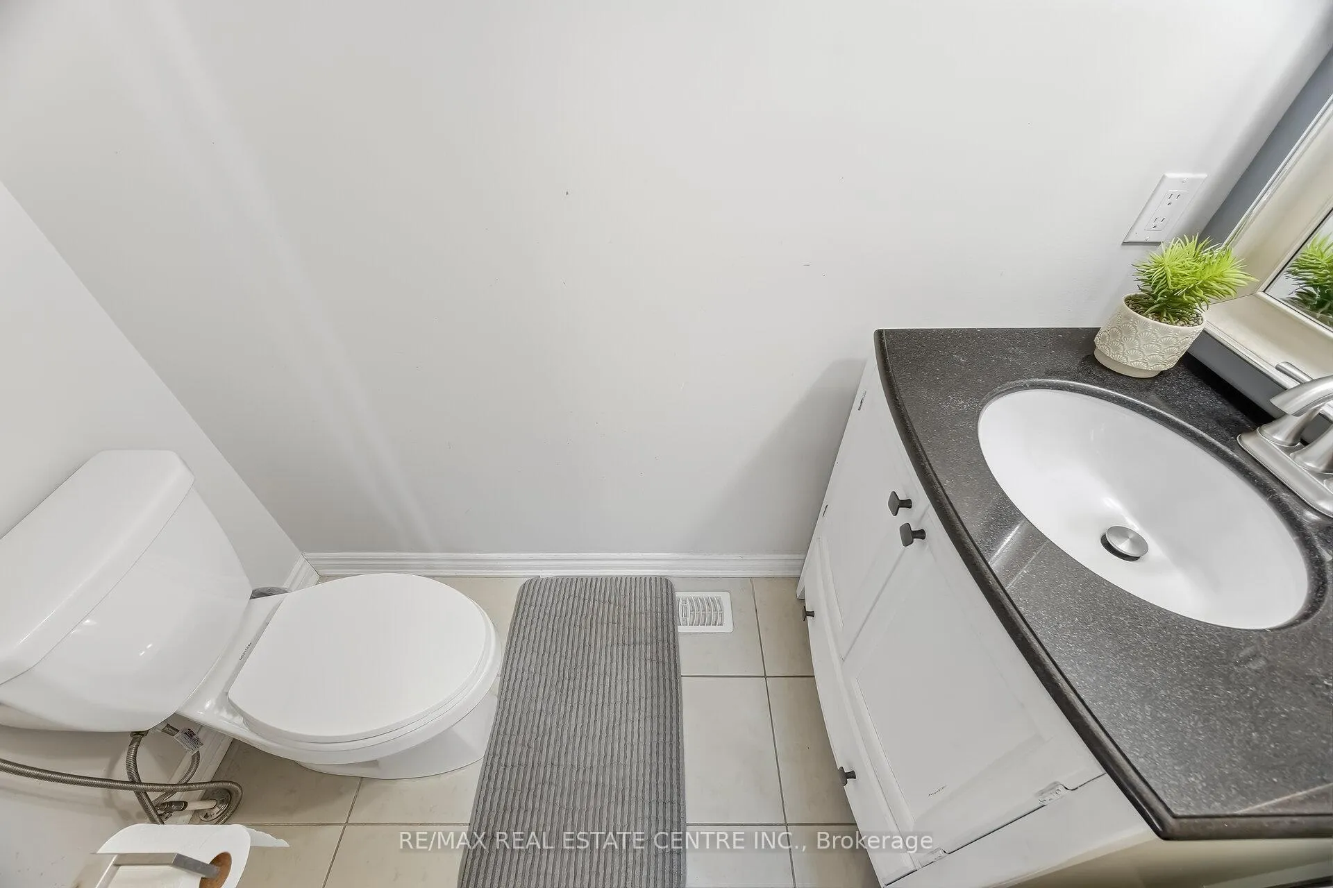 Photo 20 of Unit 13, 1000 Asleton Boulevard, Milton, Willmott — HOMEH